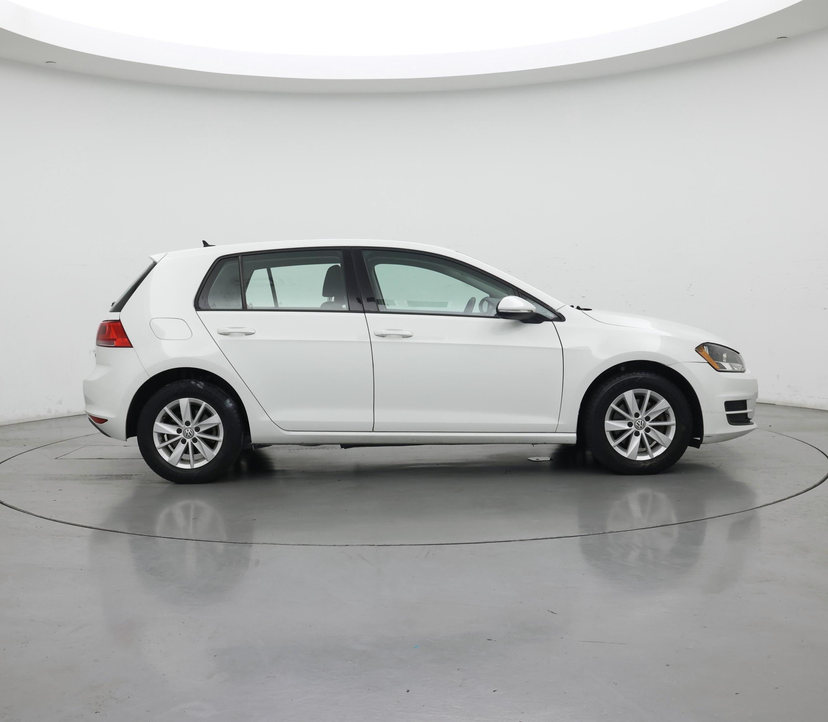 Thumbnail: 2016 Volkswagen Golf - 7