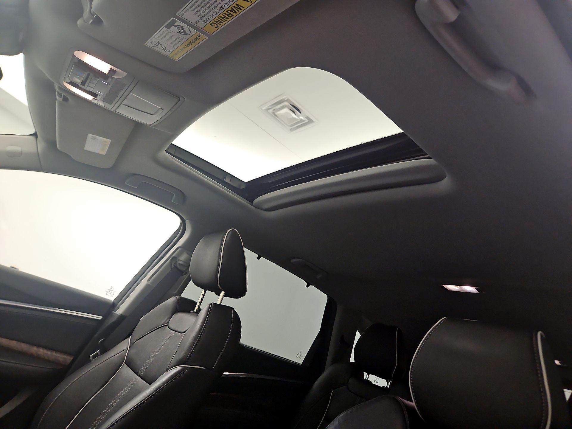 Thumbnail: 2019 Acura MDX - 20