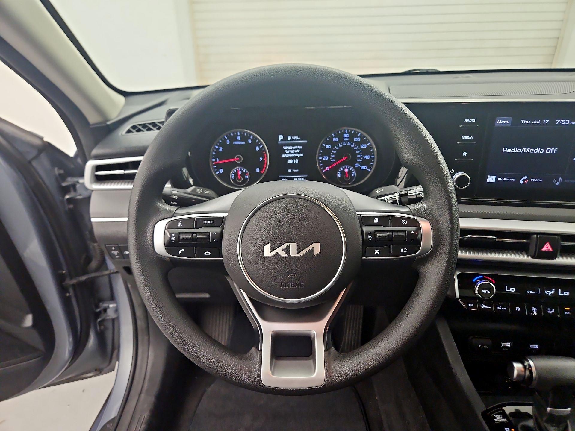 Thumbnail: 2022 Kia K5 - 10