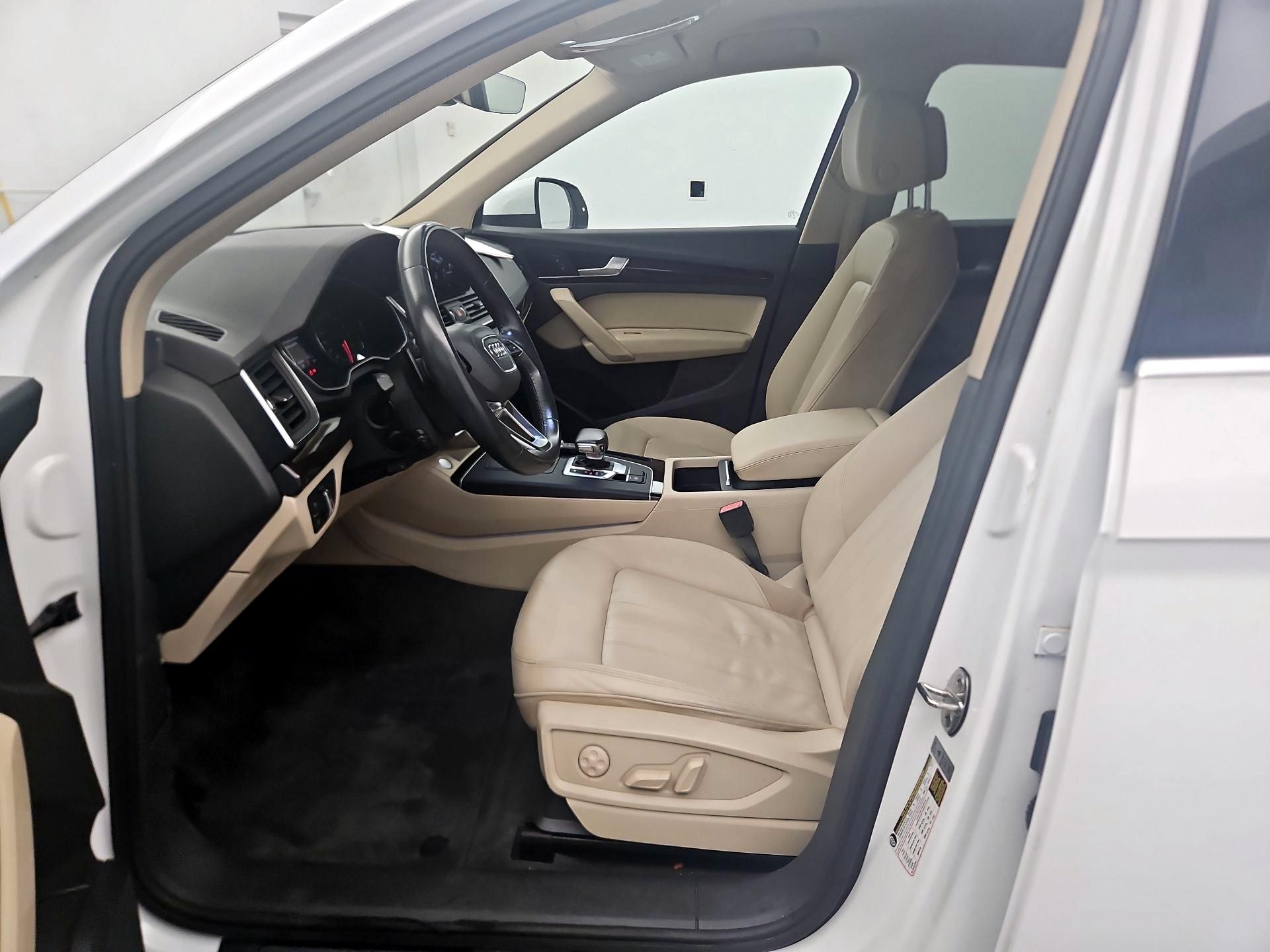 Thumbnail: 2019 Audi Q5 - 11