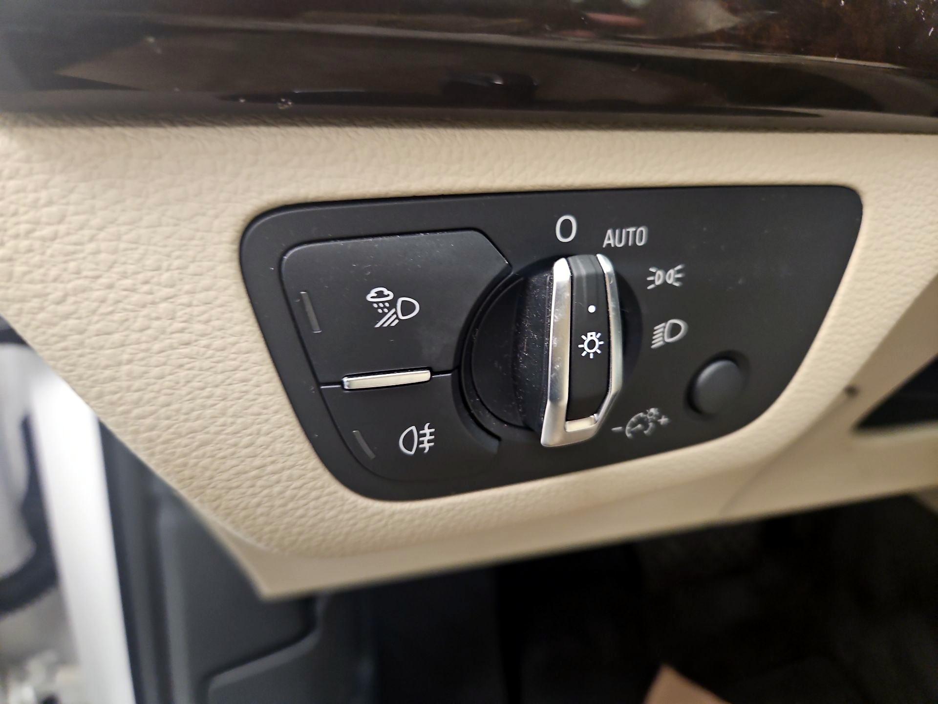 Thumbnail: 2019 Audi Q5 - 13