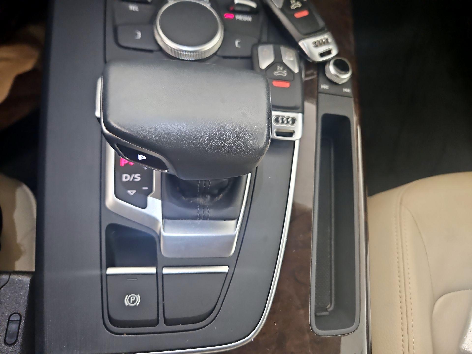 Thumbnail: 2019 Audi Q5 - 17