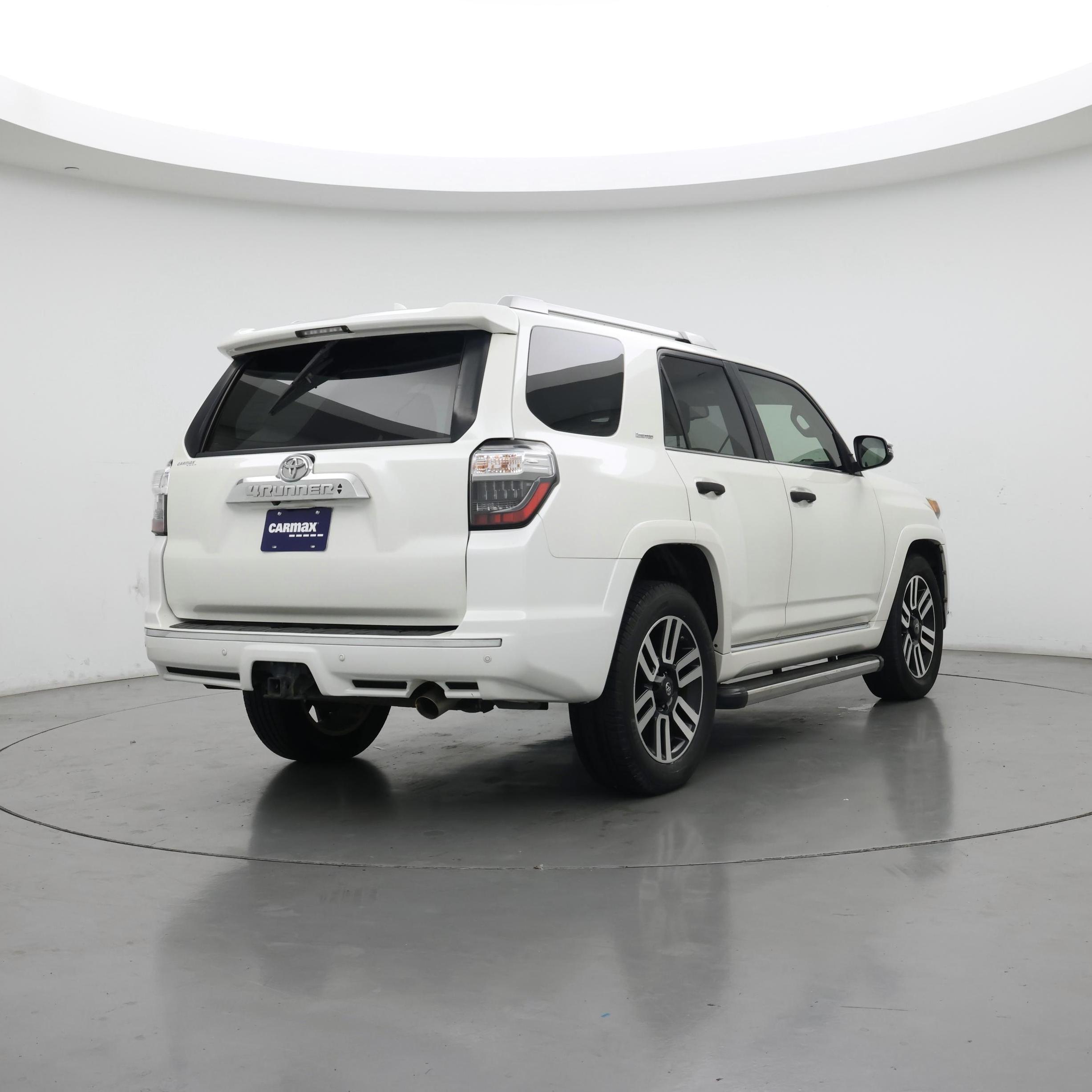Thumbnail: 2017 Toyota 4Runner - 8