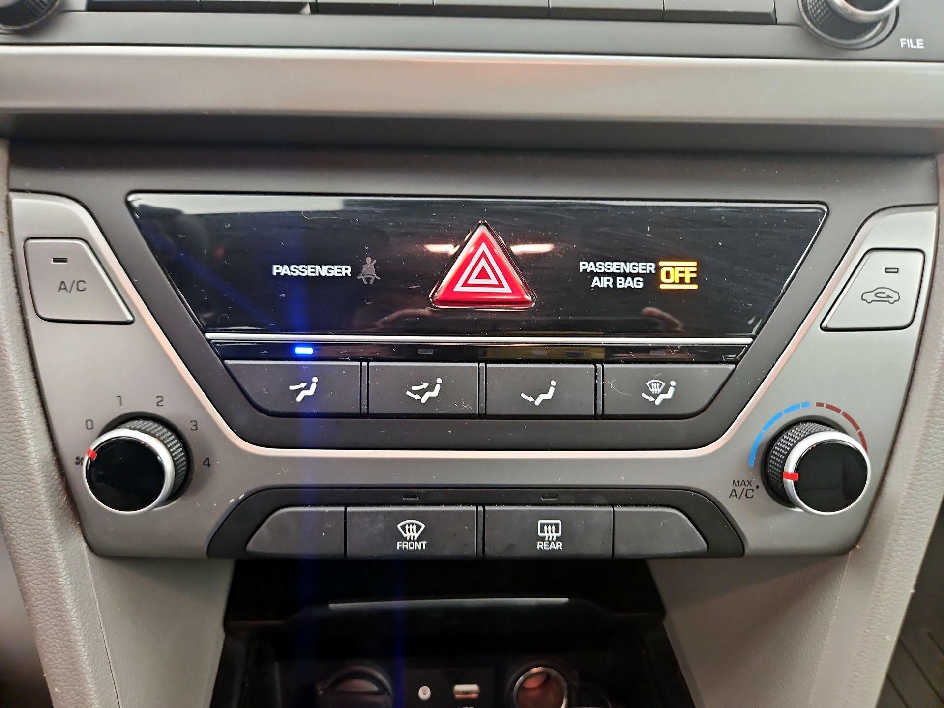 Thumbnail: 2017 Hyundai Elantra - 14