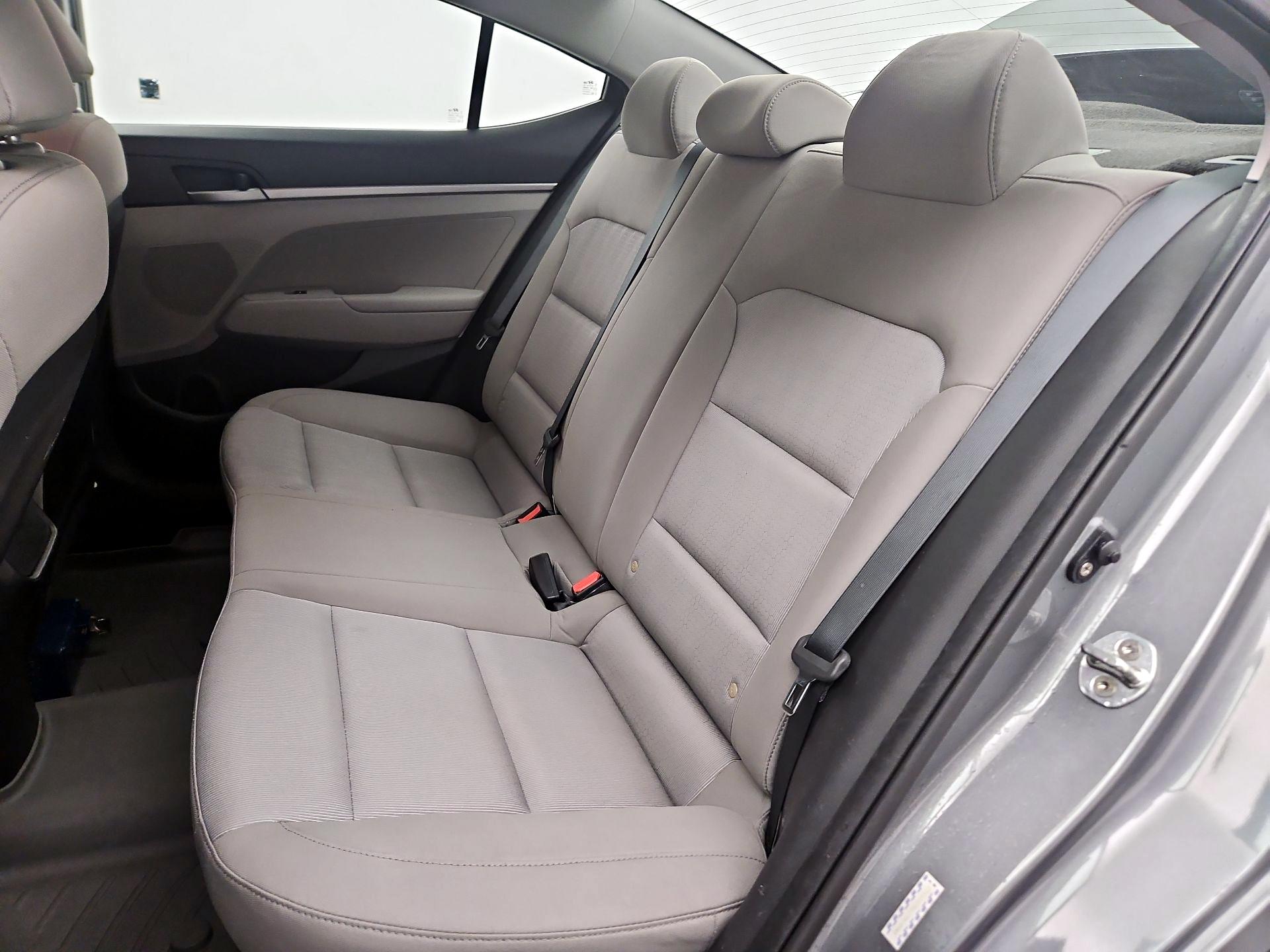 Thumbnail: 2017 Hyundai Elantra - 17
