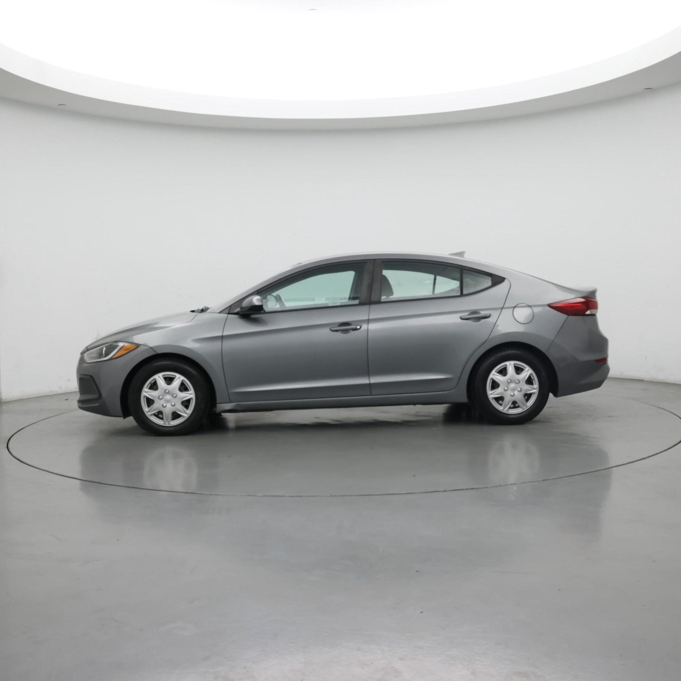 Thumbnail: 2017 Hyundai Elantra - 3