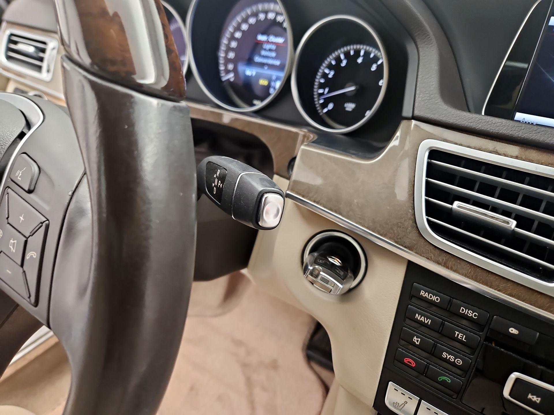 Thumbnail: 2014 Mercedes-Benz E-Class - 18
