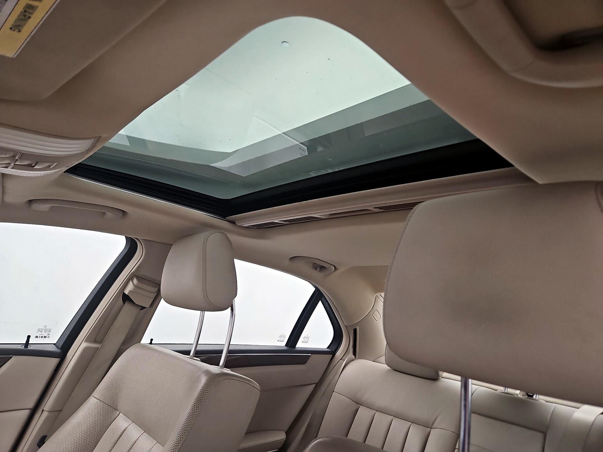 Thumbnail: 2014 Mercedes-Benz E-Class - 19