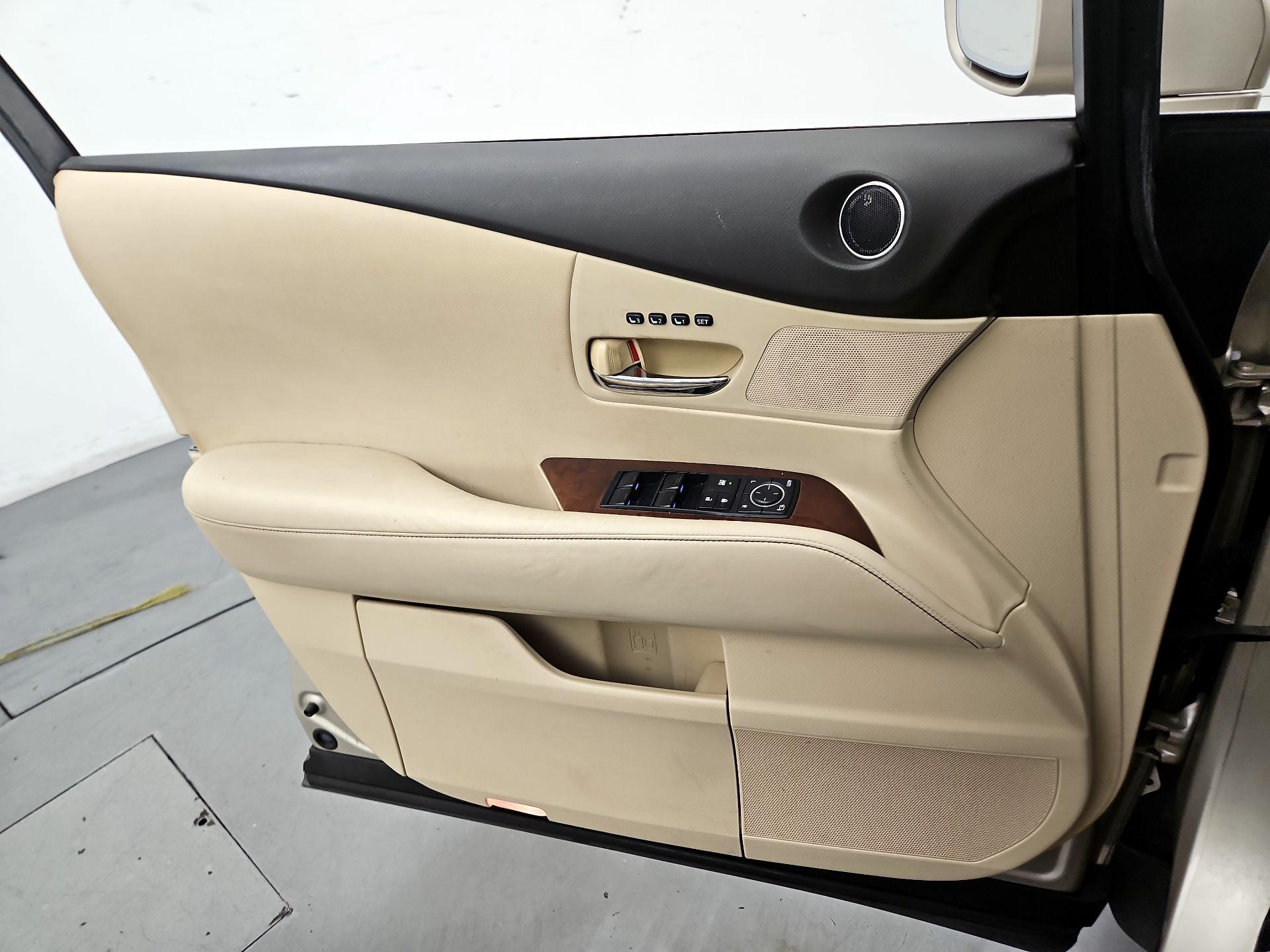 Thumbnail: 2013 Lexus RX - 12