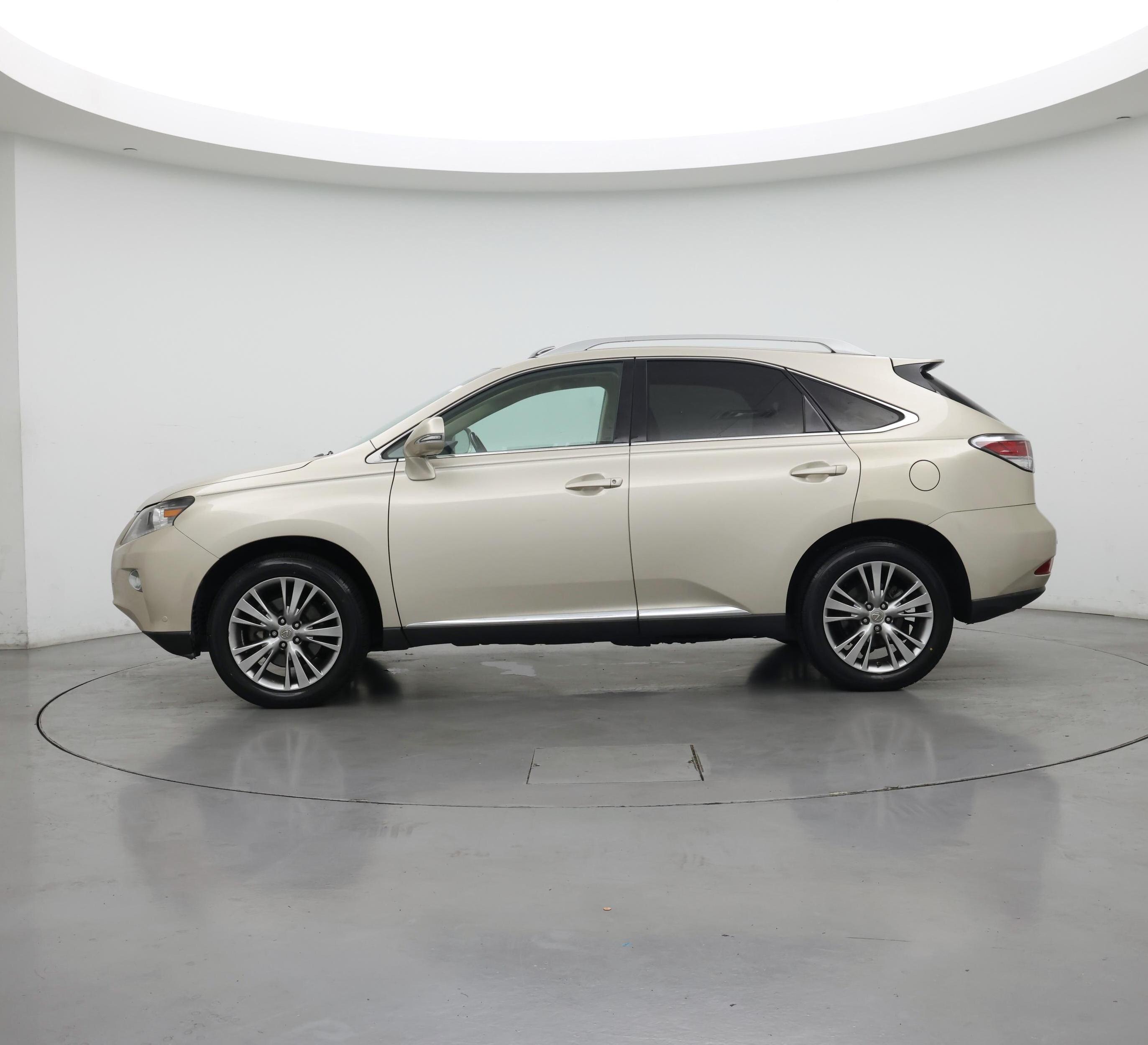 Thumbnail: 2013 Lexus RX - 3