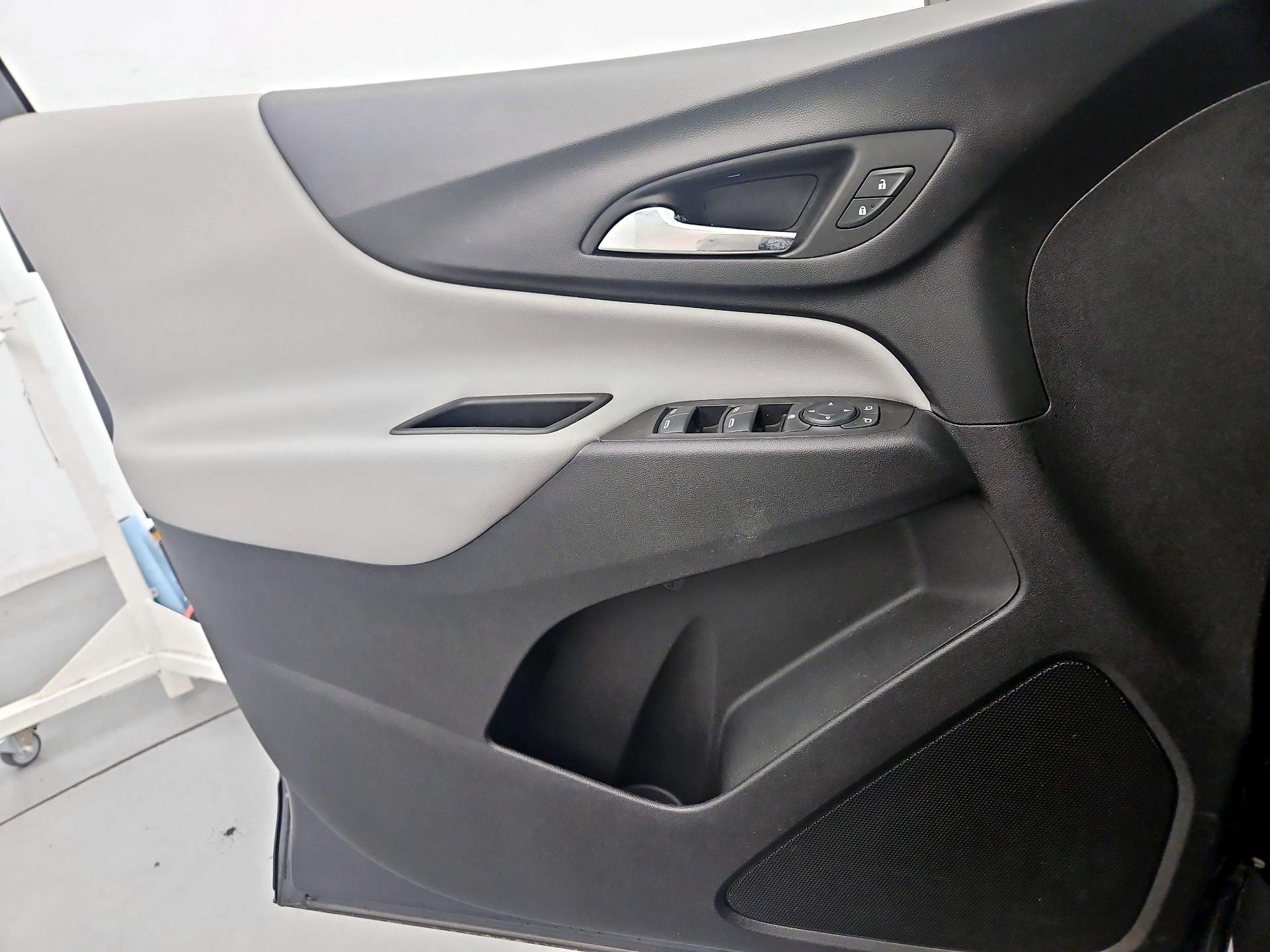 Thumbnail: 2022 Chevrolet Equinox - 12