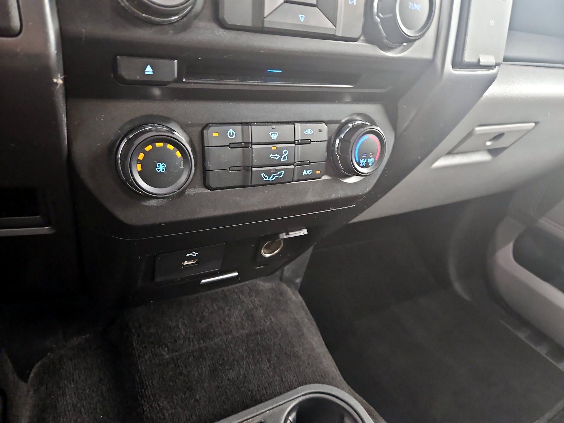Thumbnail: 2018 Ford F-150 - 15