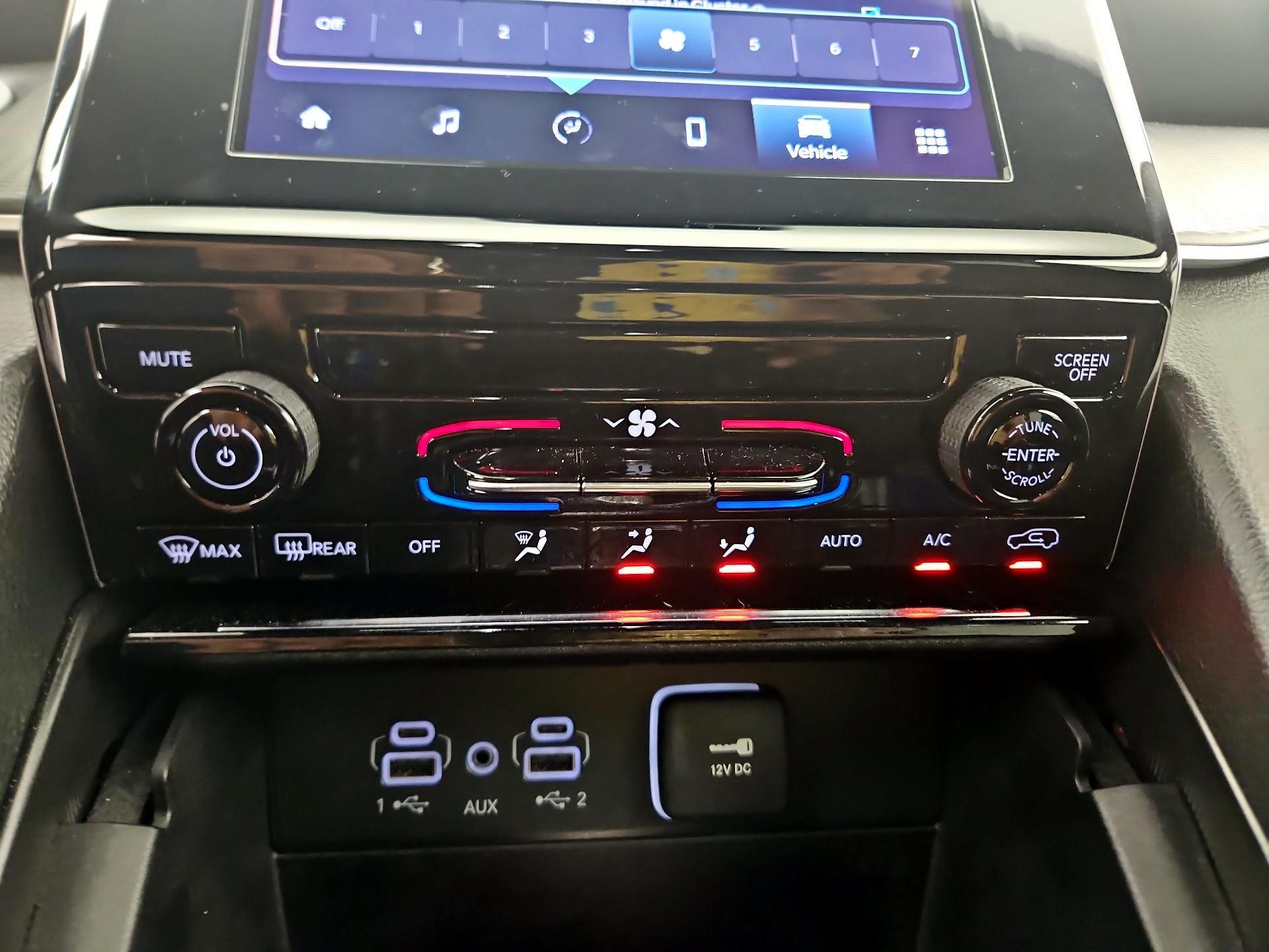 Thumbnail: 2024 Jeep Grand Cherokee - 16