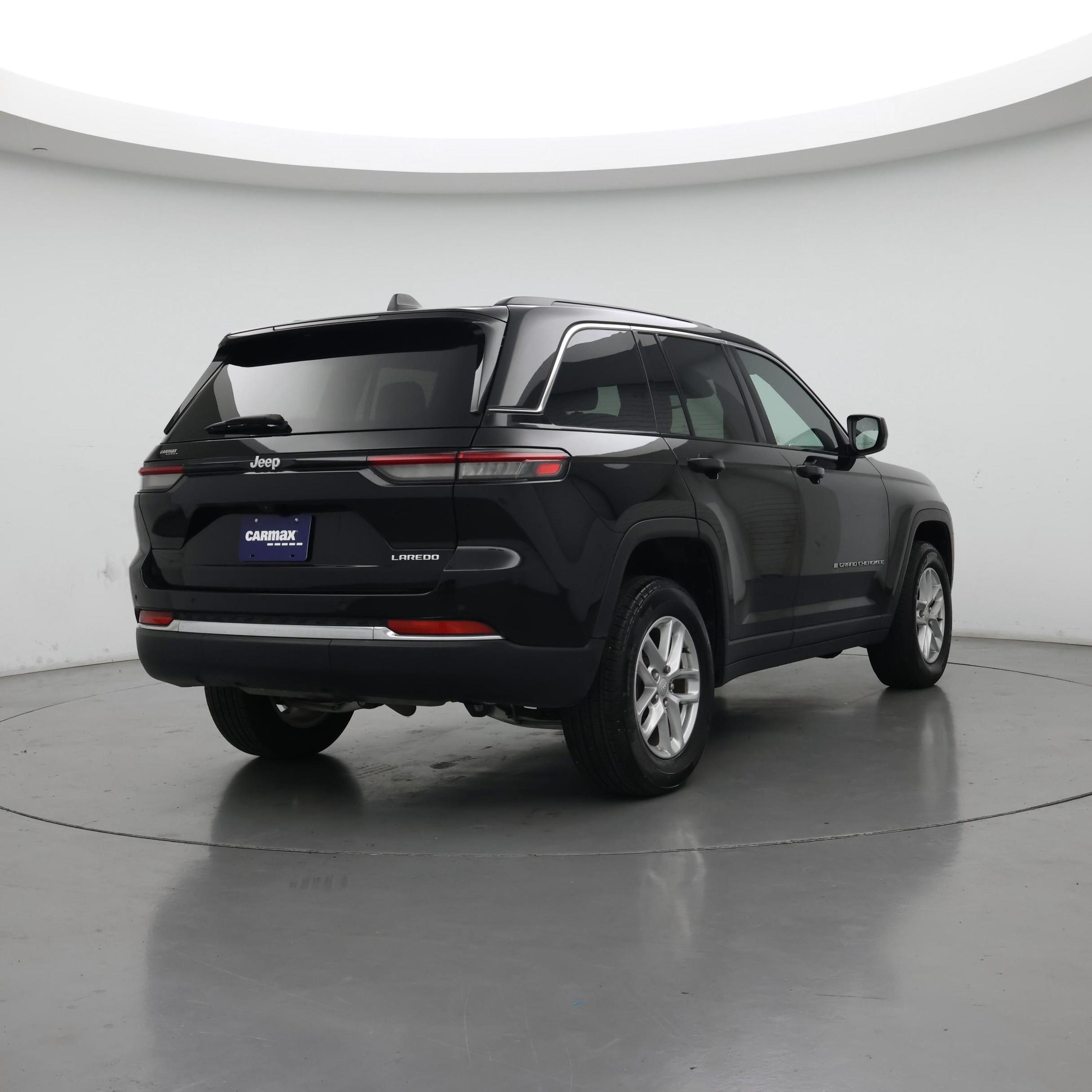 Thumbnail: 2024 Jeep Grand Cherokee - 8