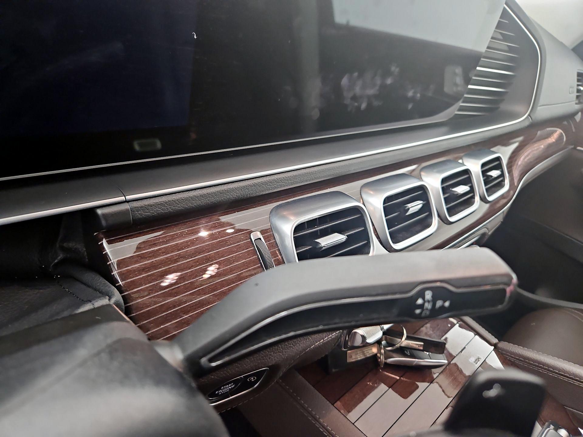Thumbnail: 2021 Mercedes-Benz GLS - 16