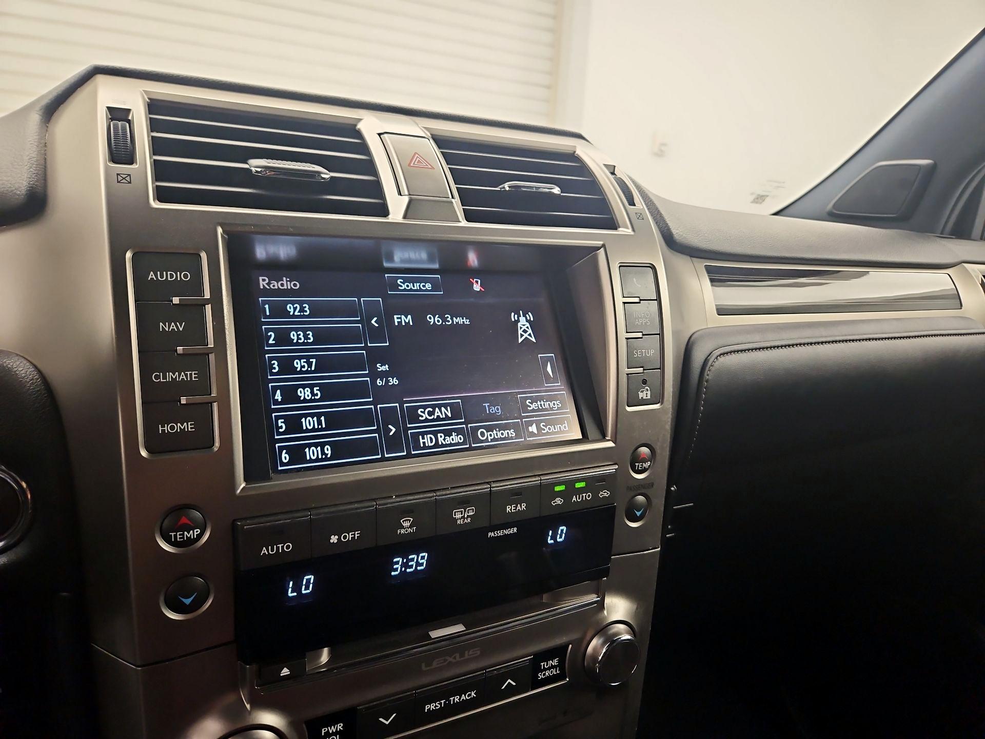 Thumbnail: 2021 Lexus GX - 16