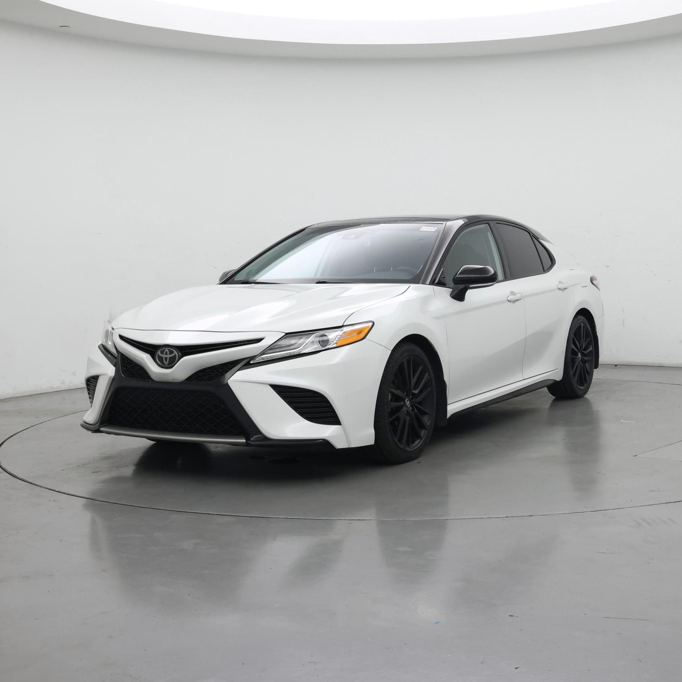 Thumbnail: 2020 Toyota Camry - 4