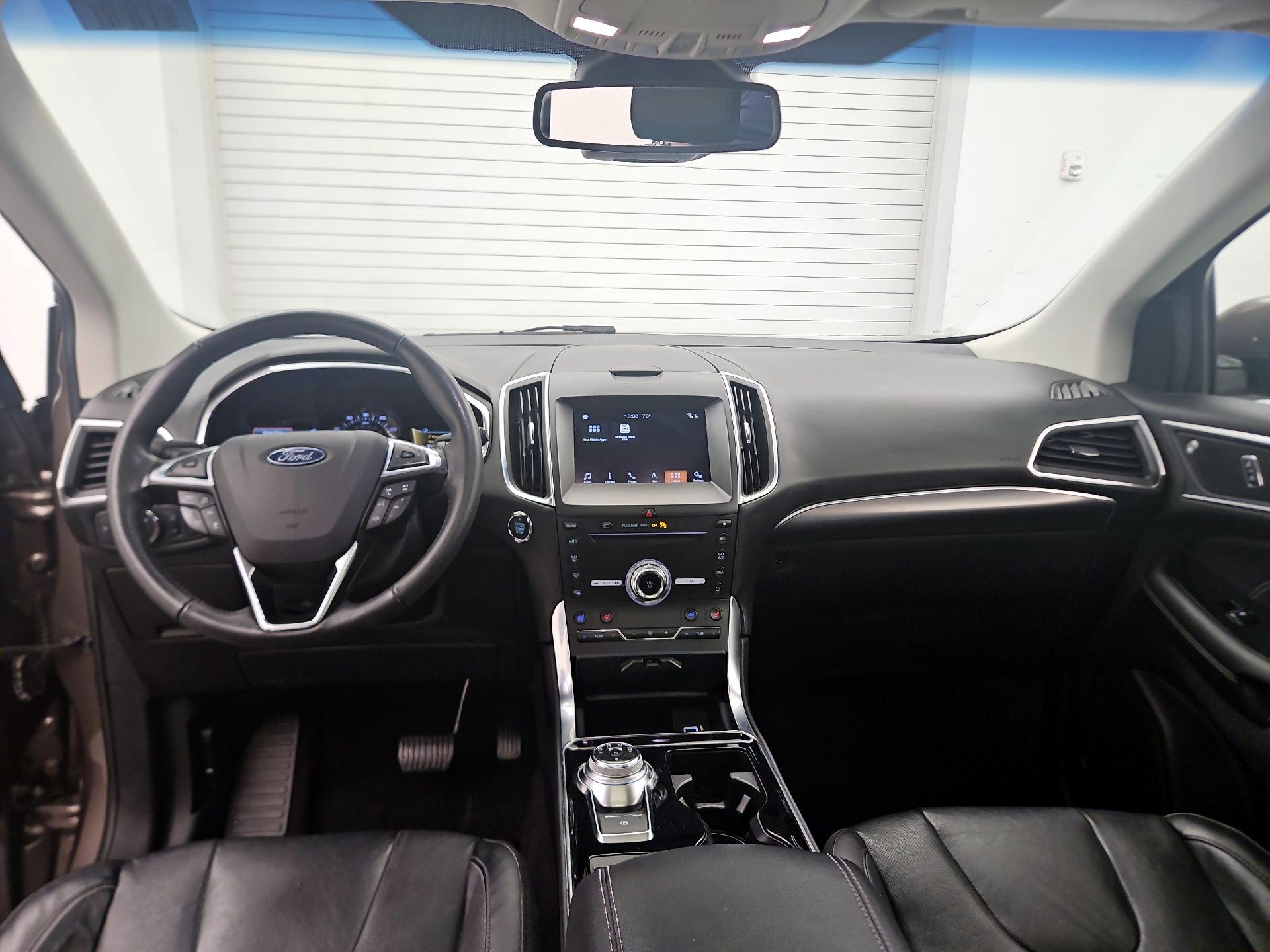 Thumbnail: 2019 Ford Edge - 9
