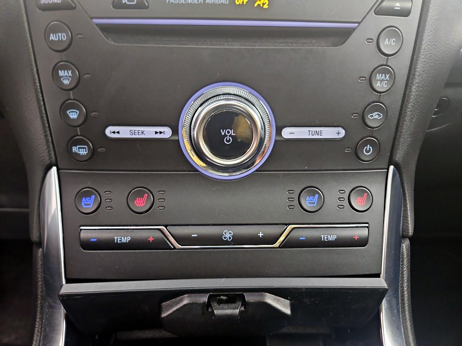 Thumbnail: 2019 Ford Edge - 16
