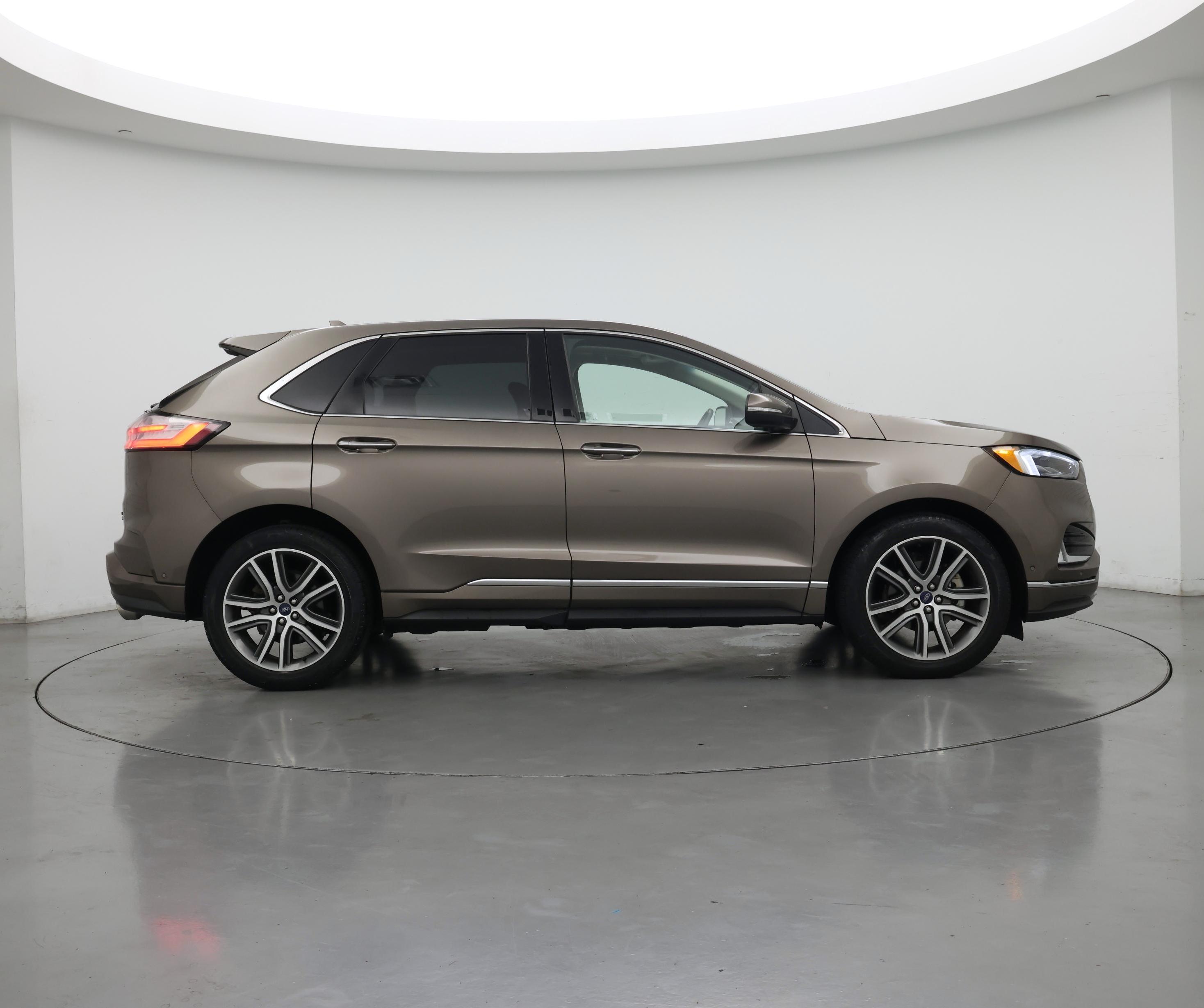 Thumbnail: 2019 Ford Edge - 7