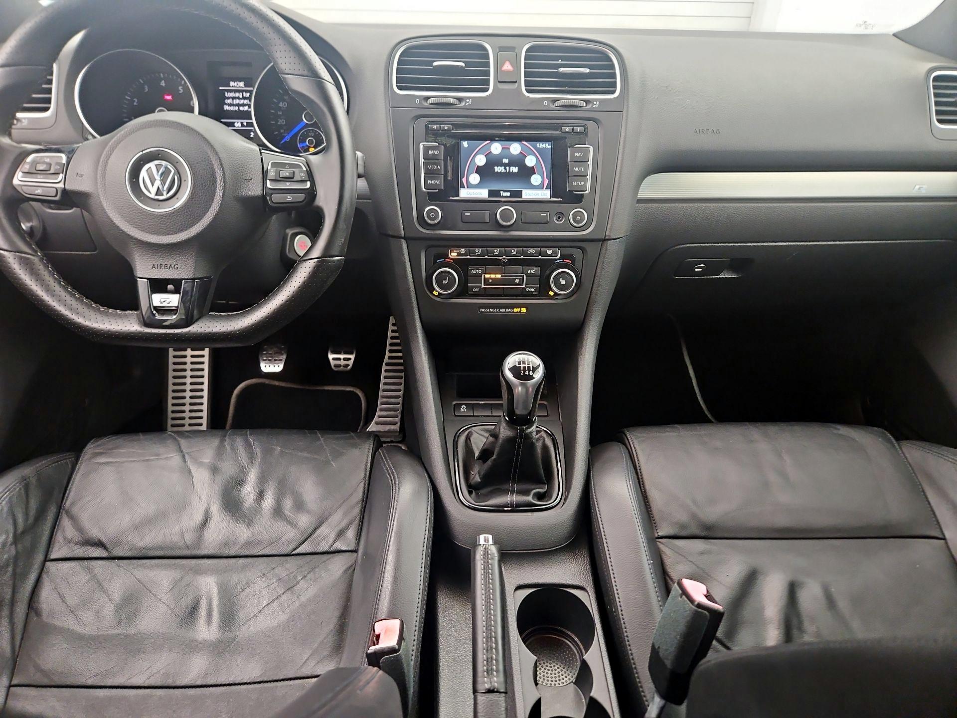 Thumbnail: 2013 Volkswagen Golf - 9