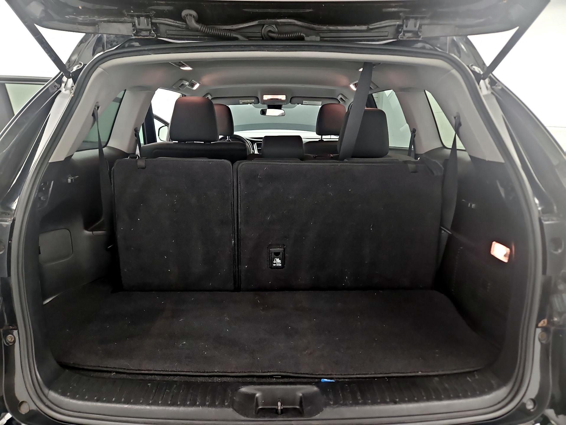 Thumbnail: 2017 Toyota Highlander - 20
