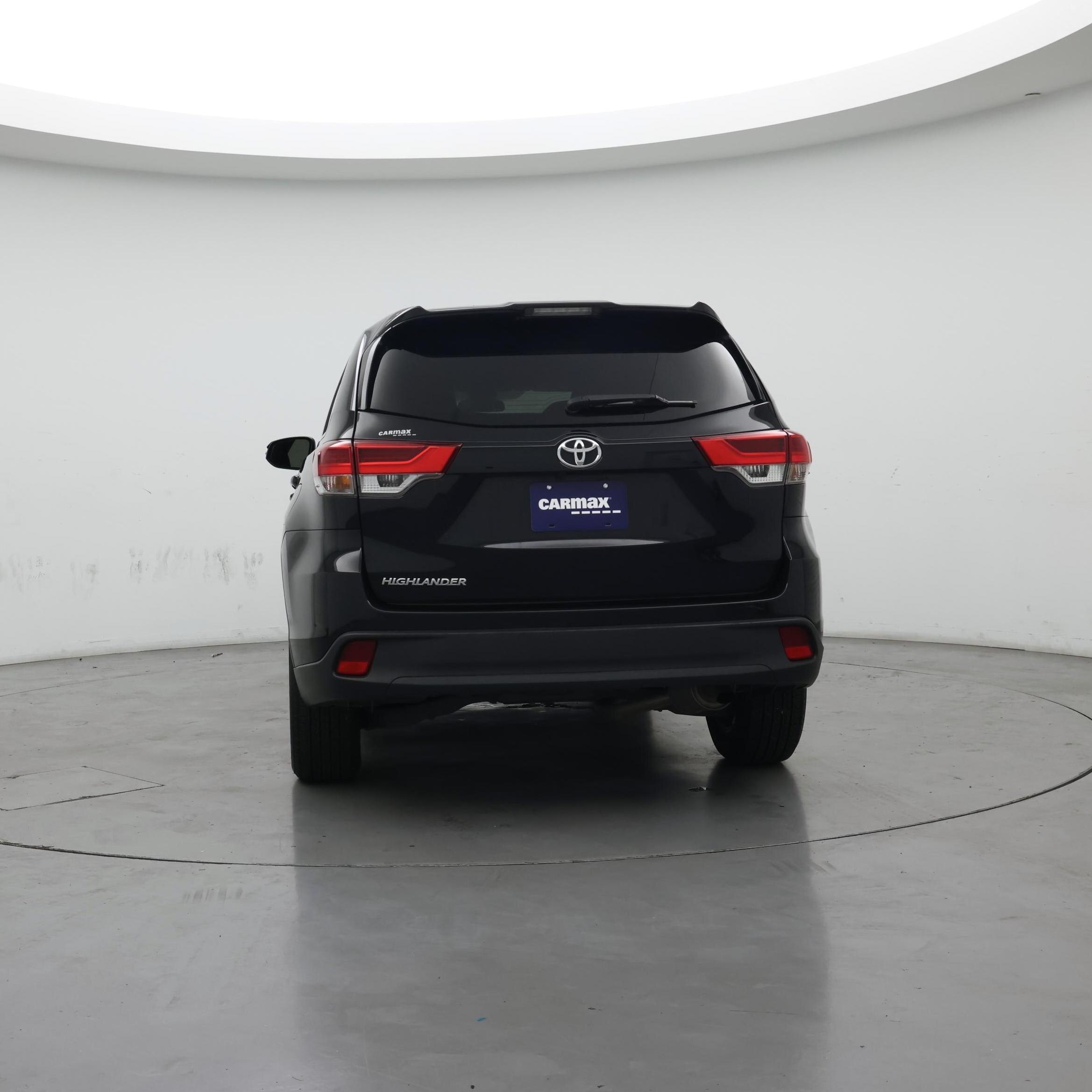Thumbnail: 2017 Toyota Highlander - 6