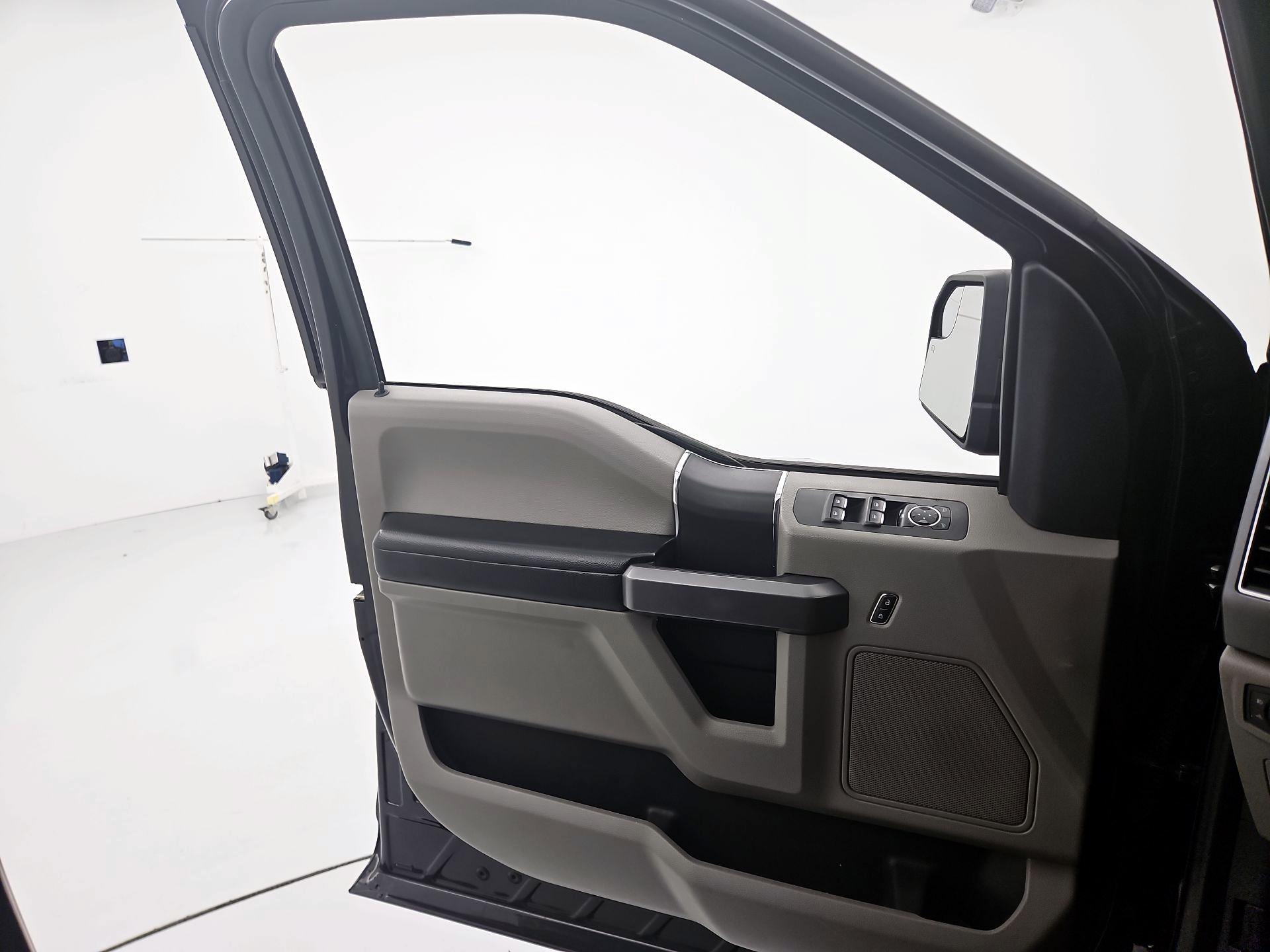 Thumbnail: 2019 Ford F-150 - 12
