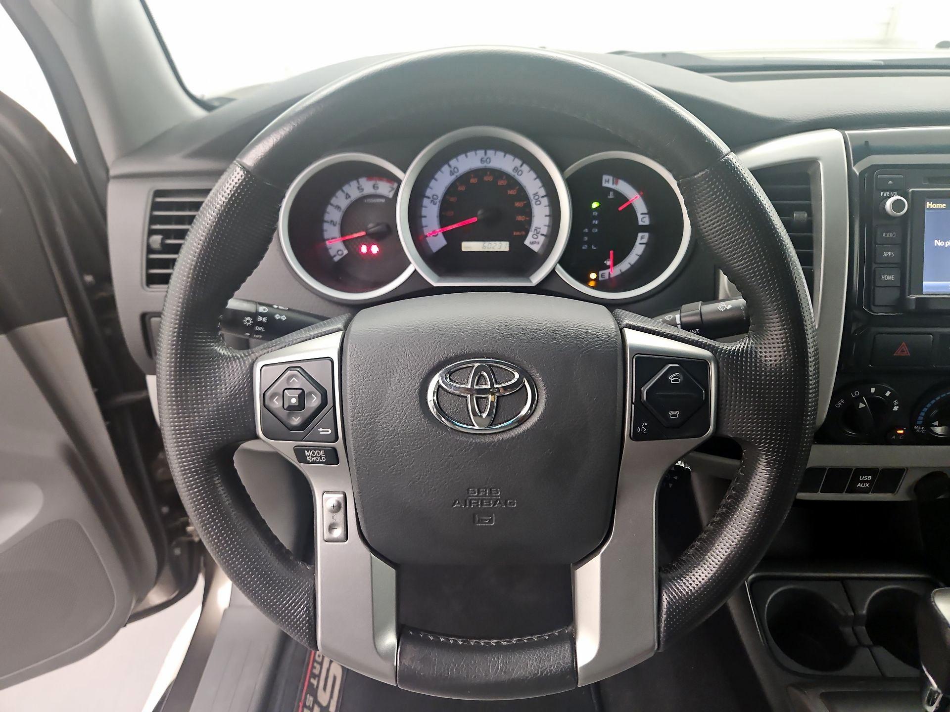 Thumbnail: 2015 Toyota Tacoma - 10