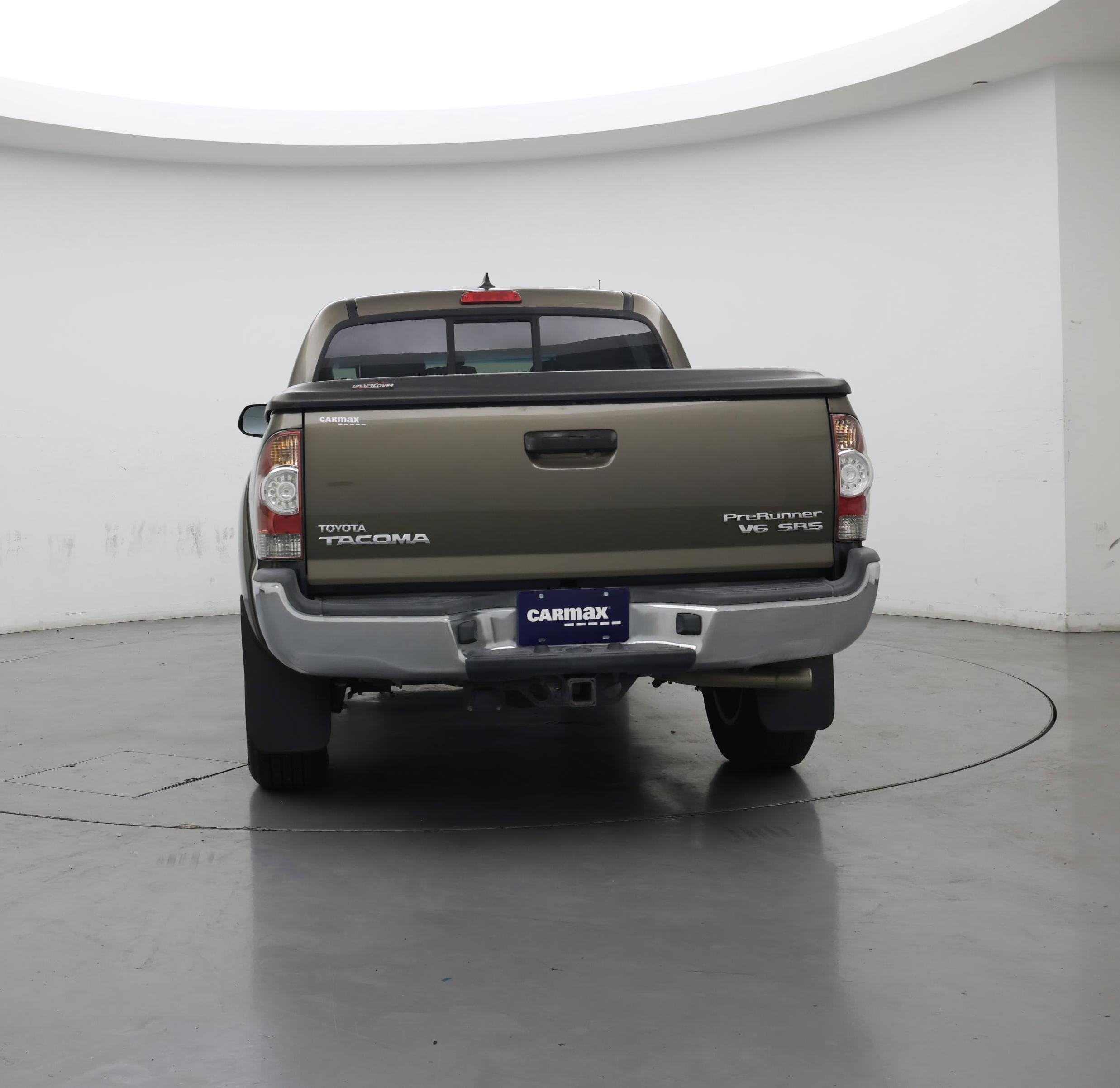 Thumbnail: 2015 Toyota Tacoma - 6