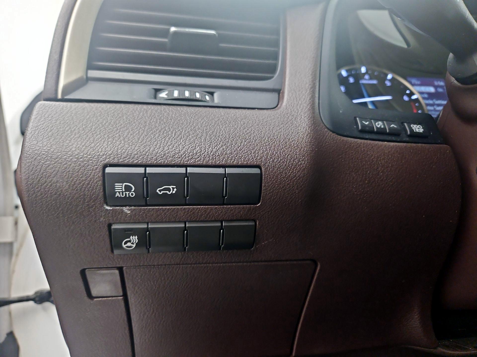 Thumbnail: 2017 Lexus RX - 13