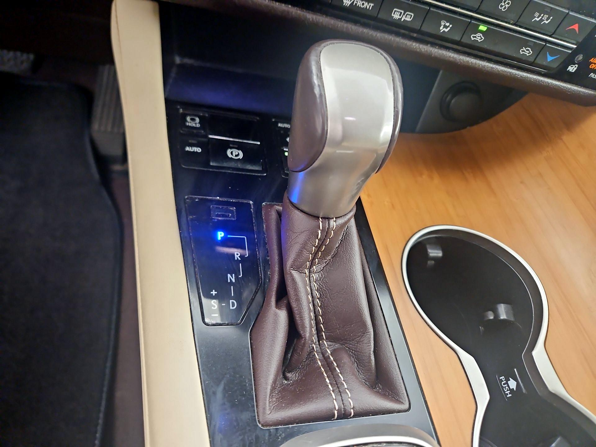 Thumbnail: 2017 Lexus RX - 17