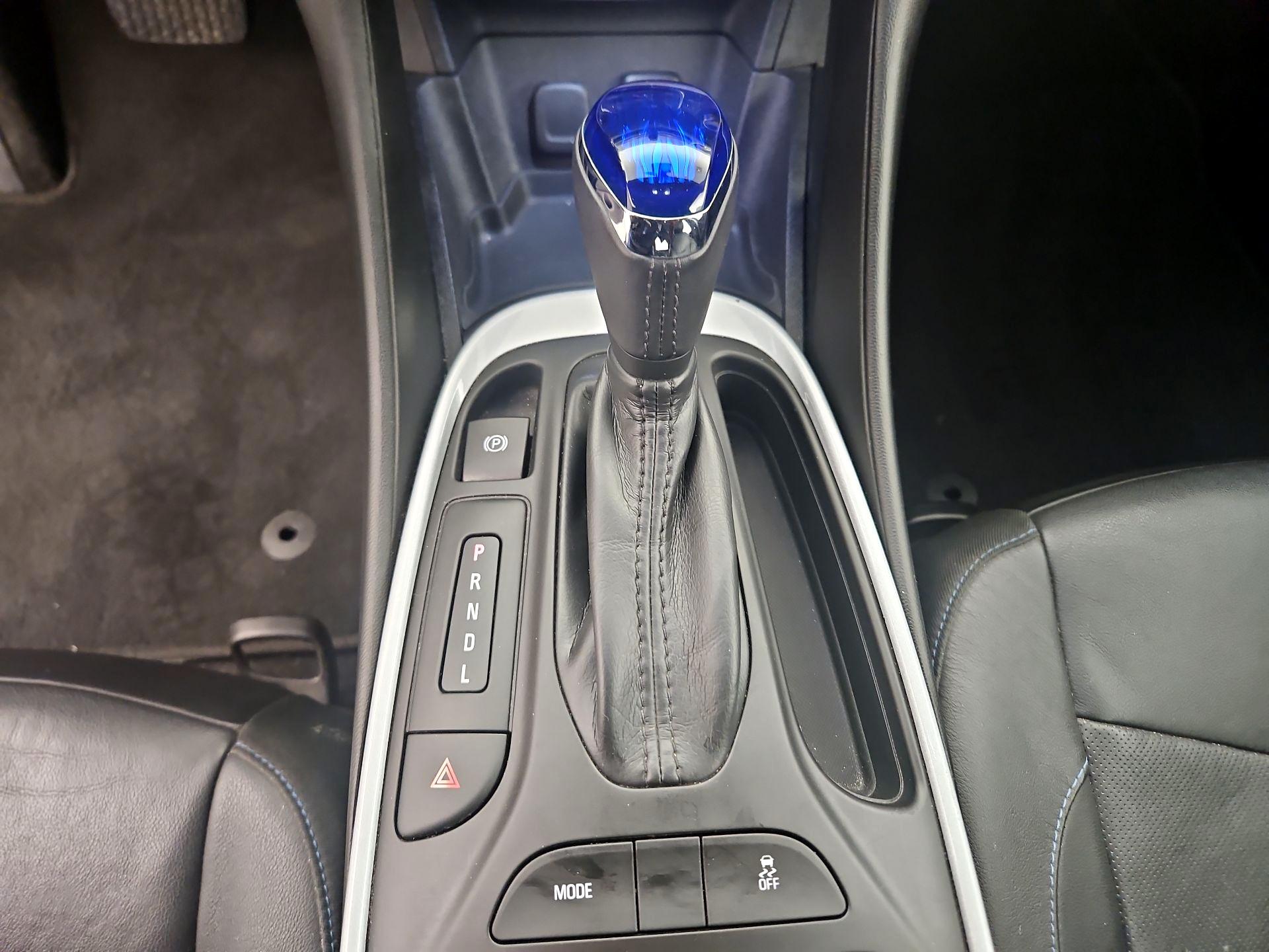 Thumbnail: 2017 Chevrolet Volt - 16