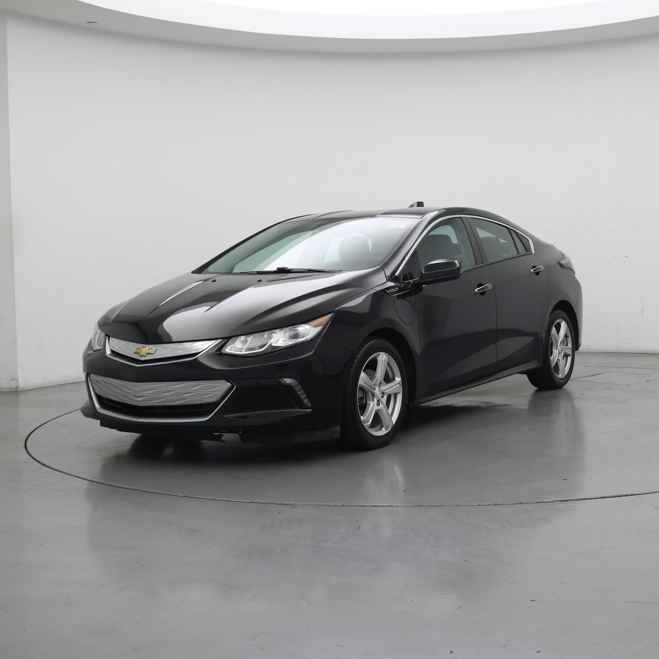 Thumbnail: 2017 Chevrolet Volt - 4