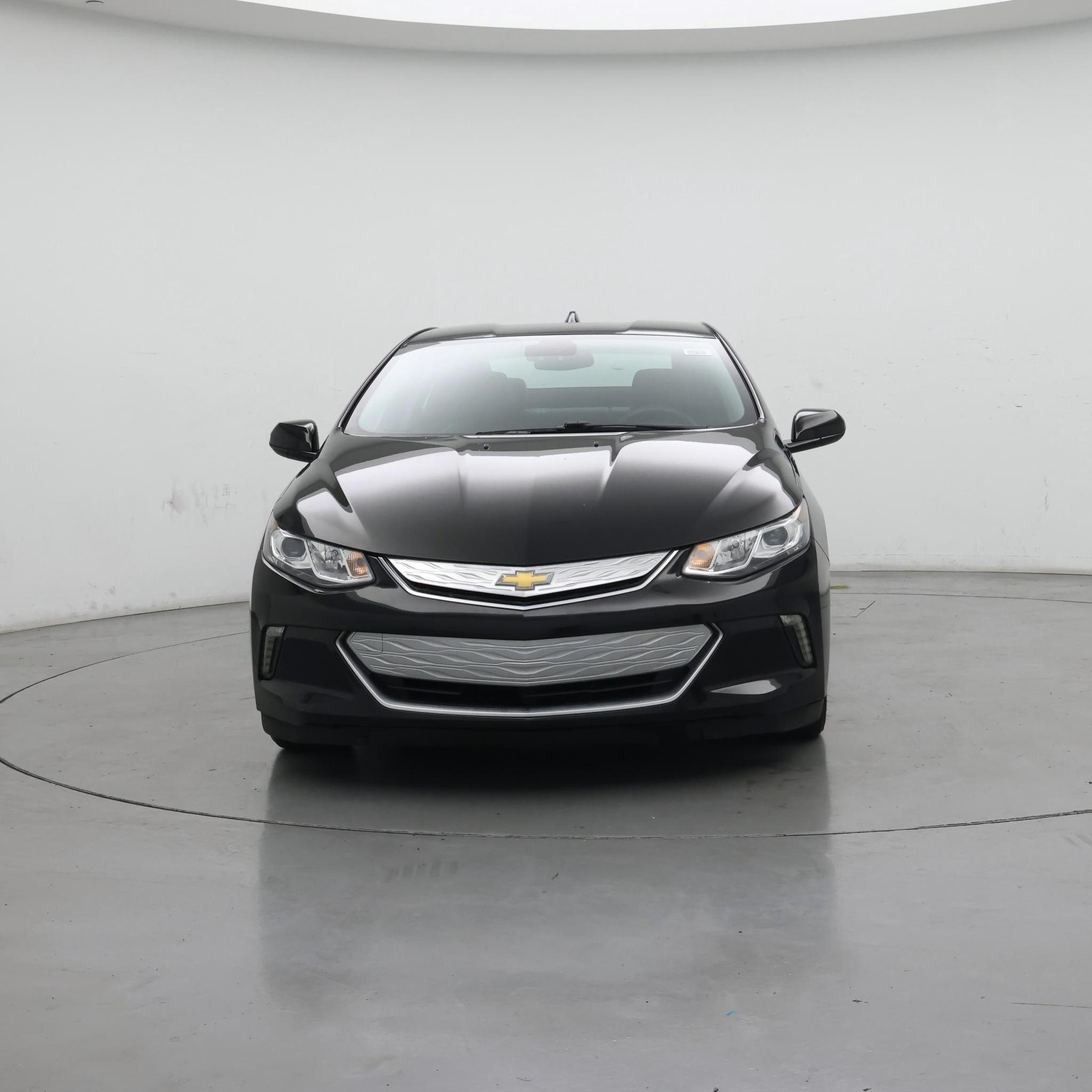 Thumbnail: 2017 Chevrolet Volt - 5
