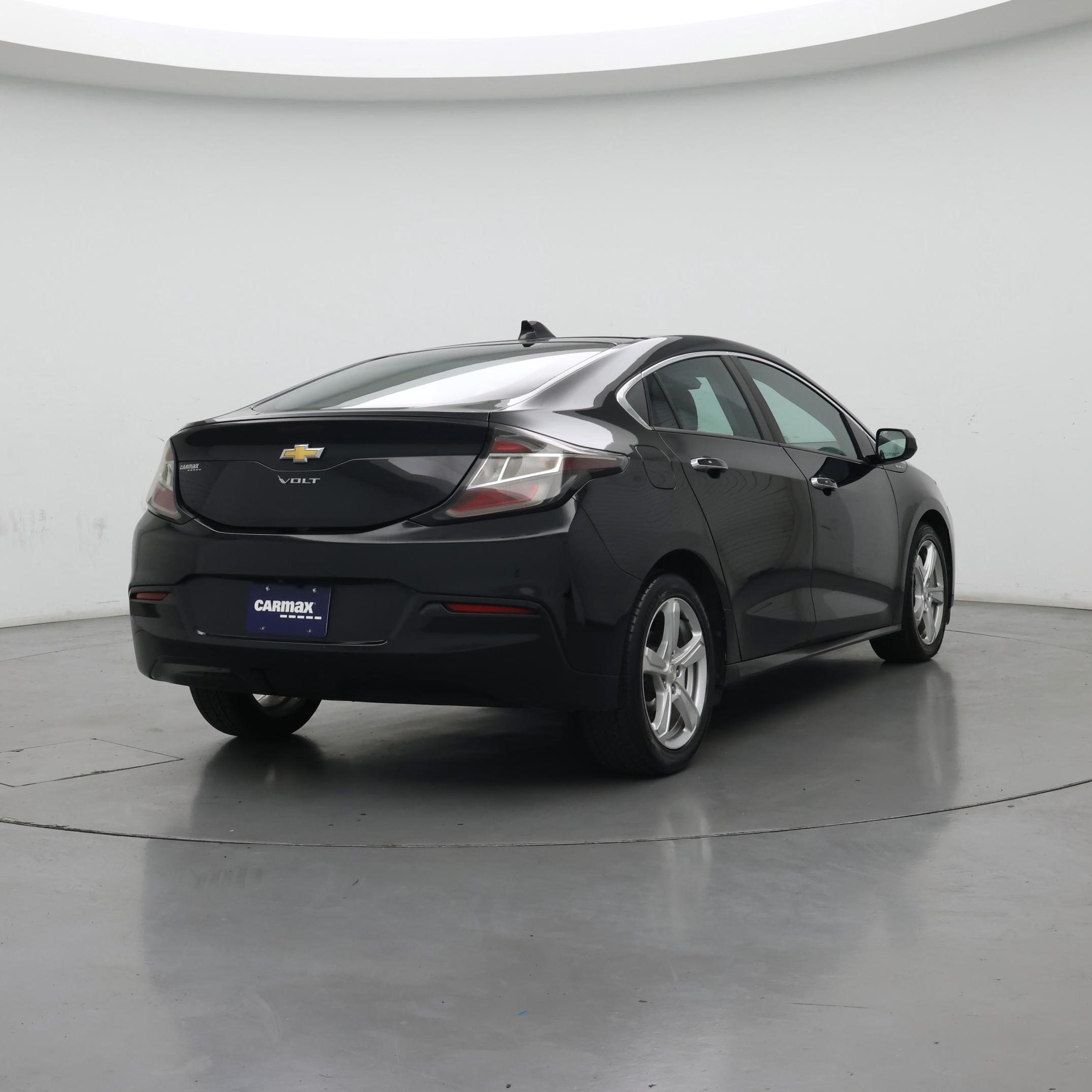 Thumbnail: 2017 Chevrolet Volt - 8