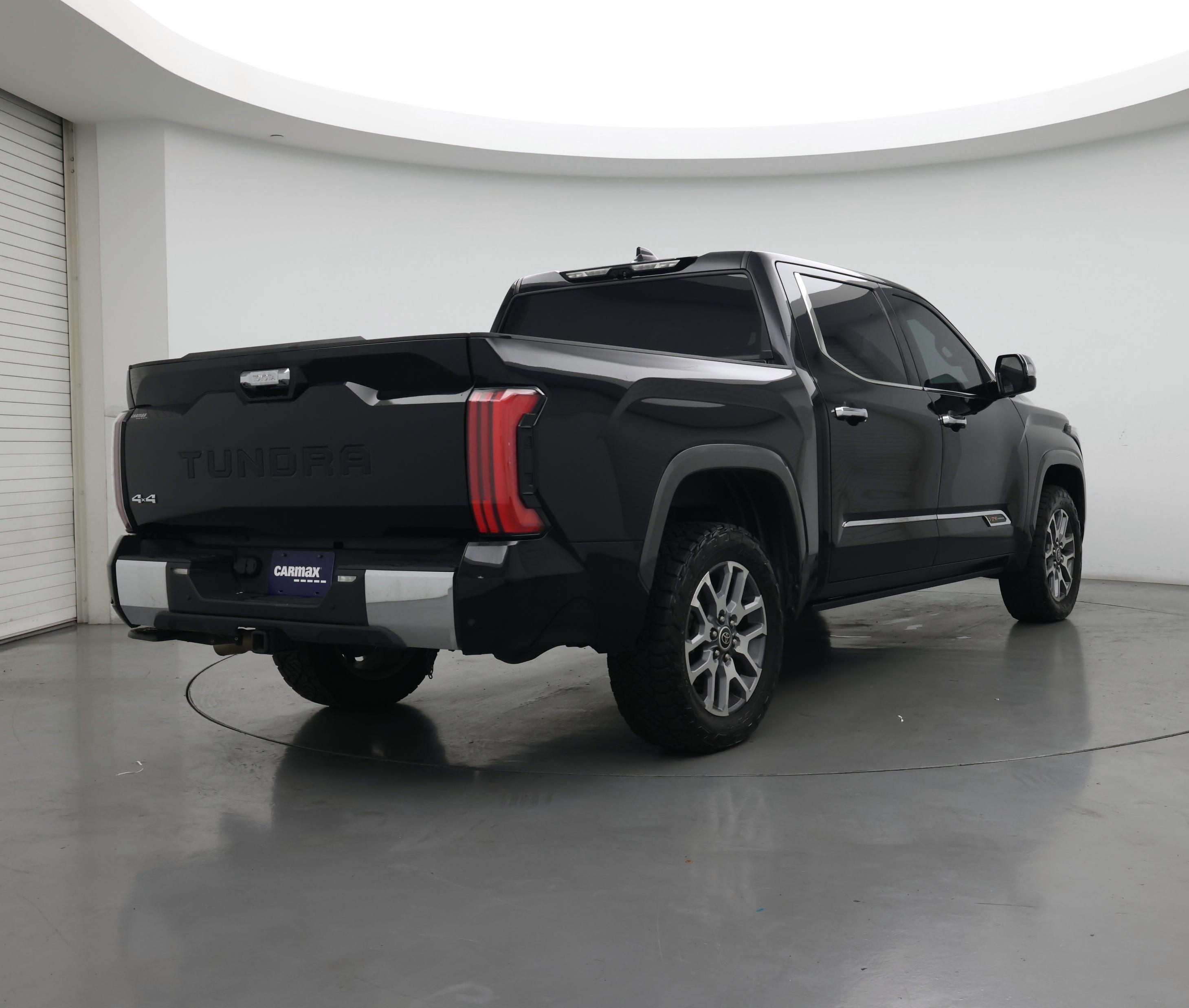 Thumbnail: 2022 Toyota Tundra - 8