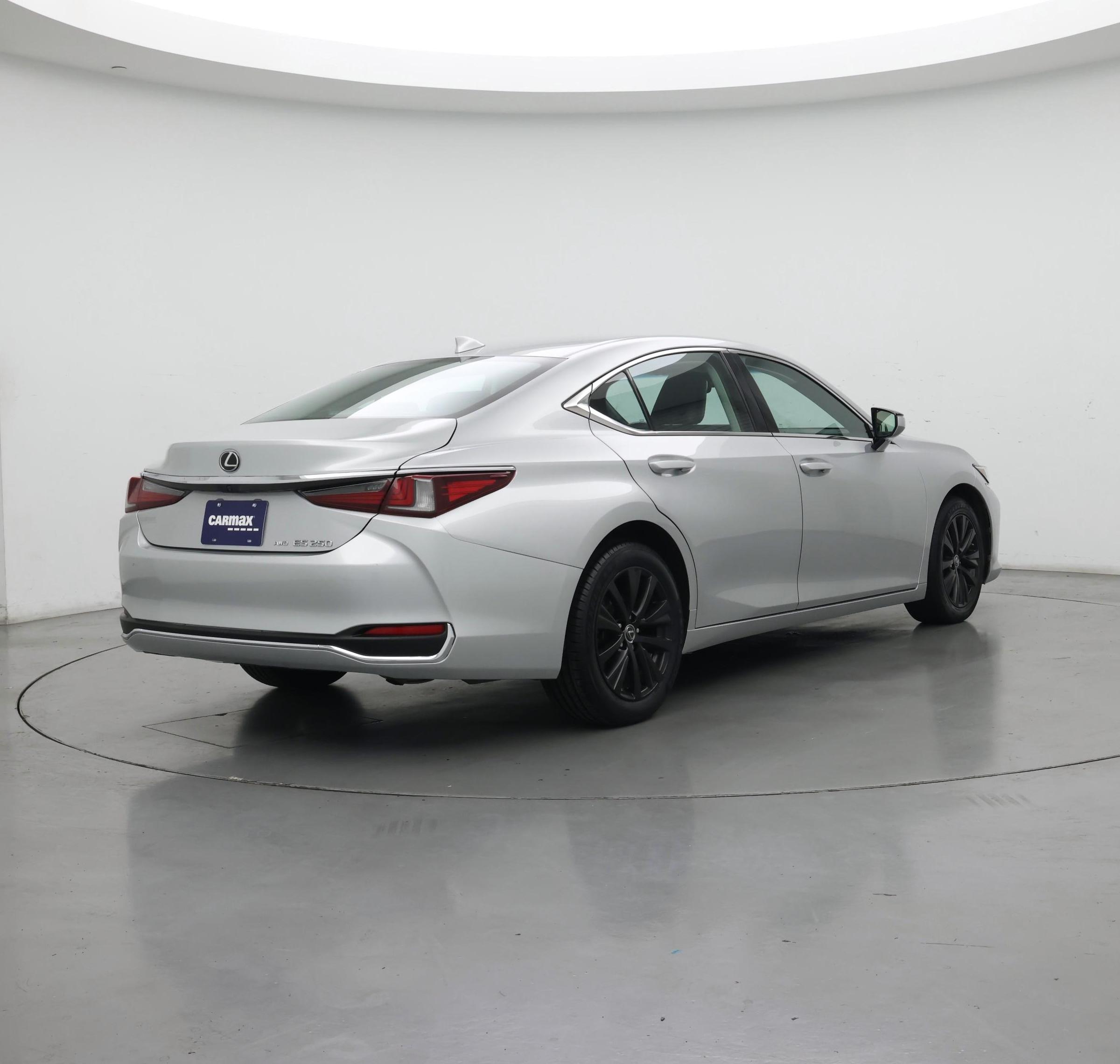 Thumbnail: 2021 Lexus ES - 8