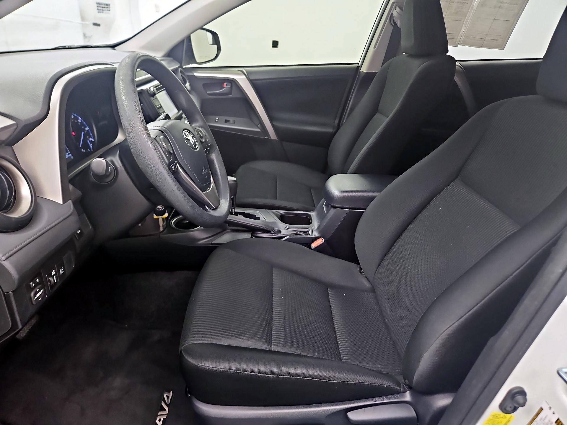 Thumbnail: 2017 Toyota RAV4 - 11