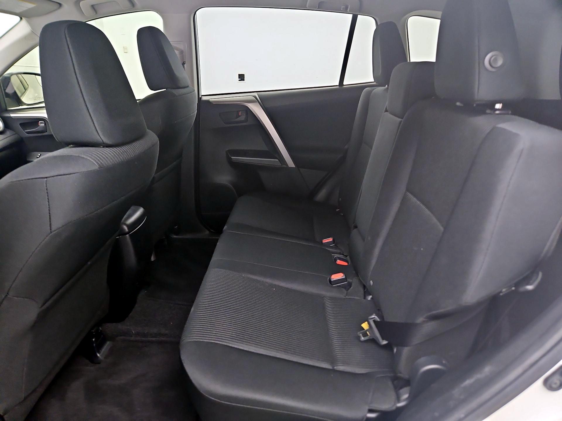 Thumbnail: 2017 Toyota RAV4 - 19