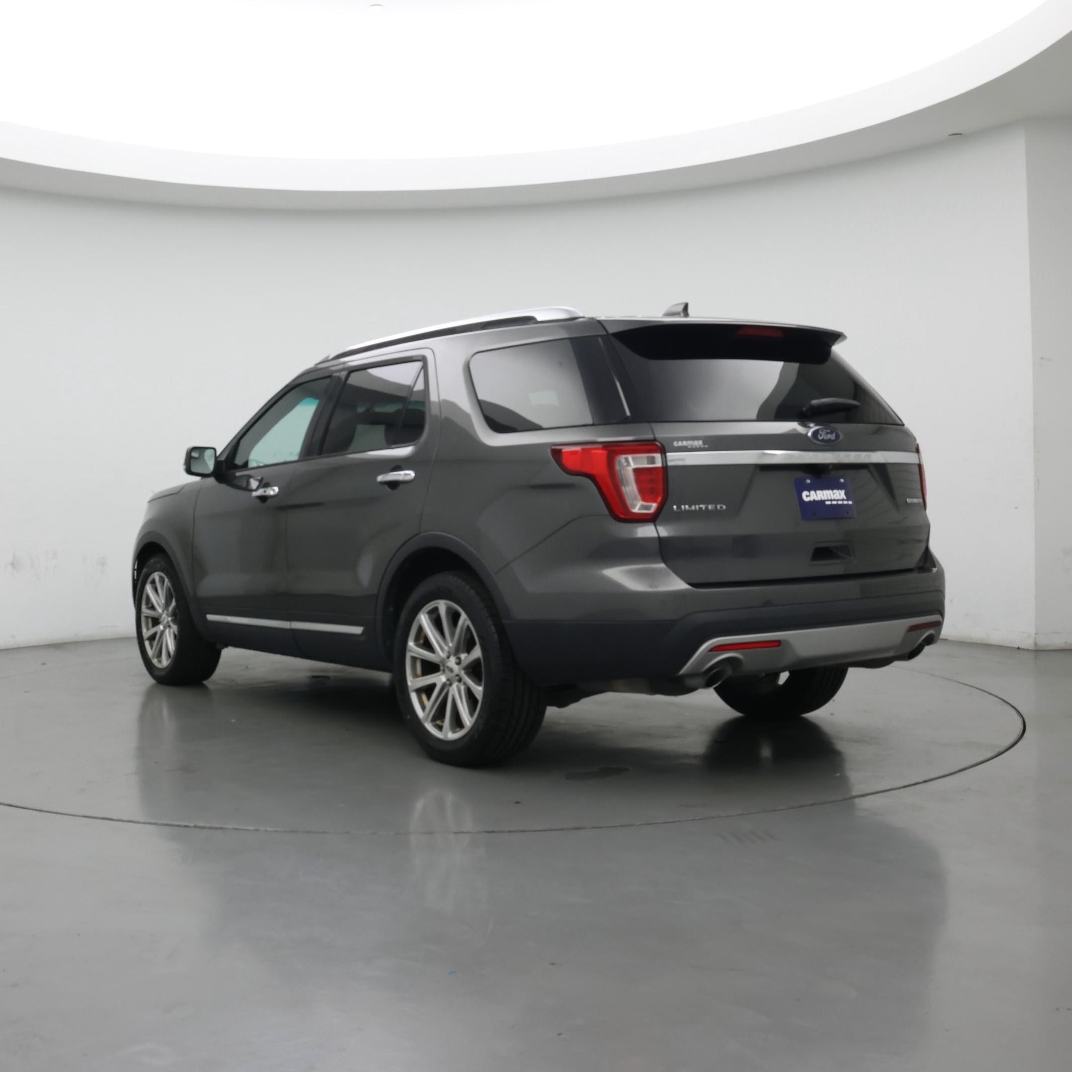 Thumbnail: 2016 Ford Explorer - 2
