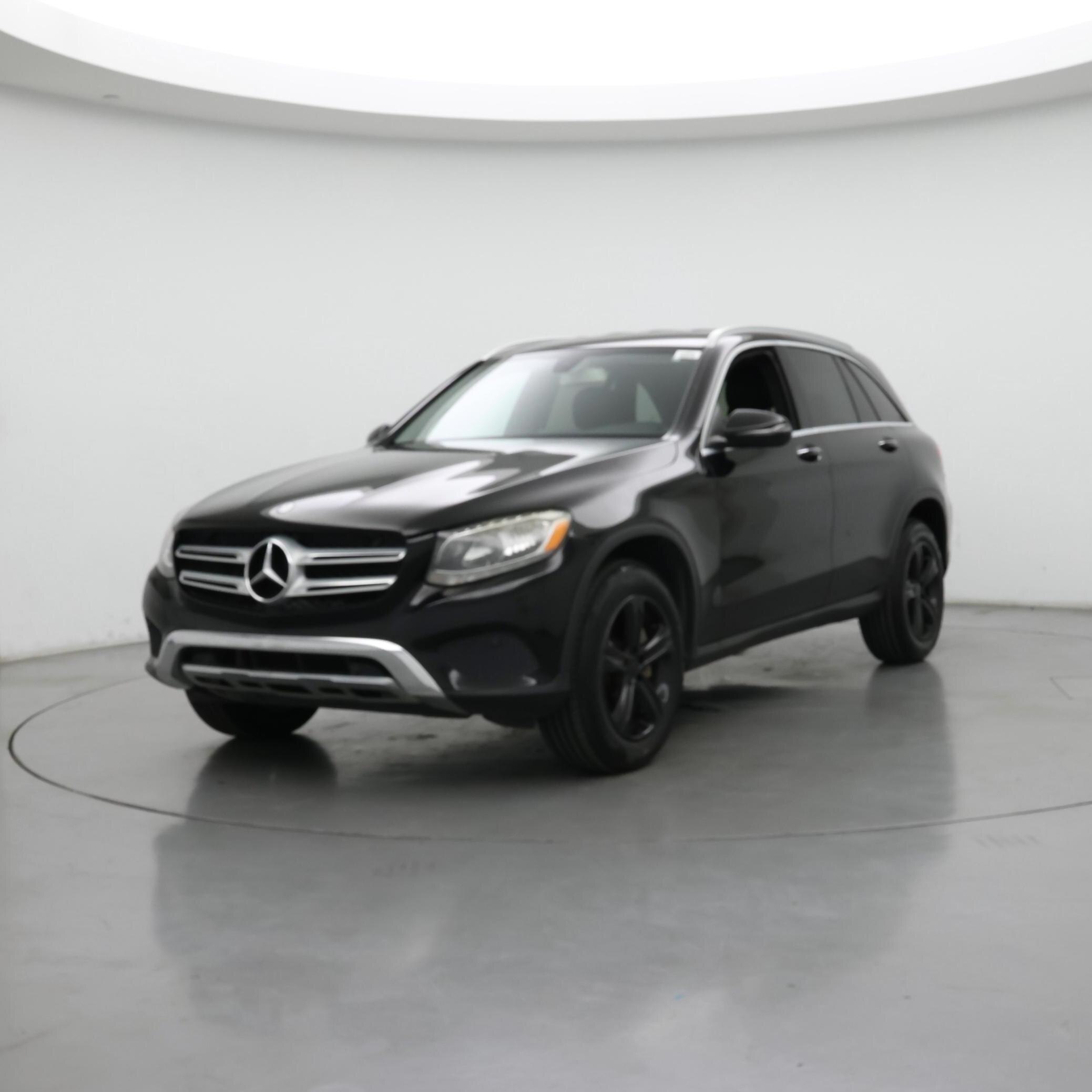 Thumbnail: 2016 Mercedes-Benz GLC - 4