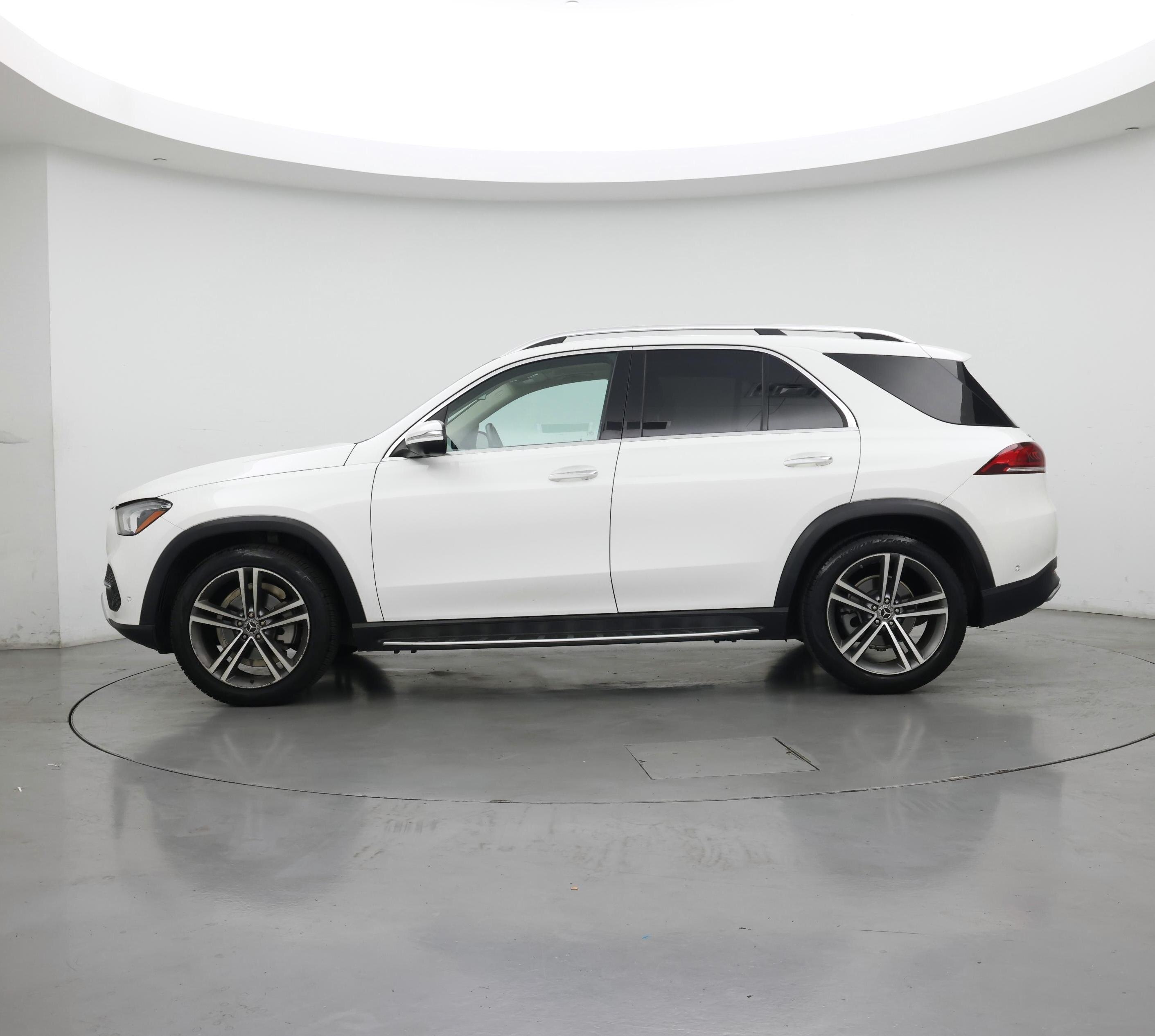 Thumbnail: 2020 Mercedes-Benz GLE - 3