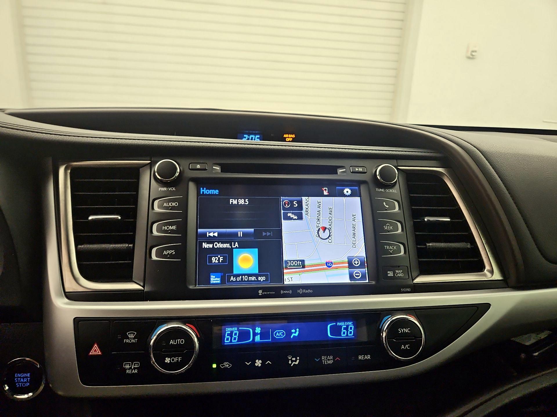 Thumbnail: 2019 Toyota Highlander - 15