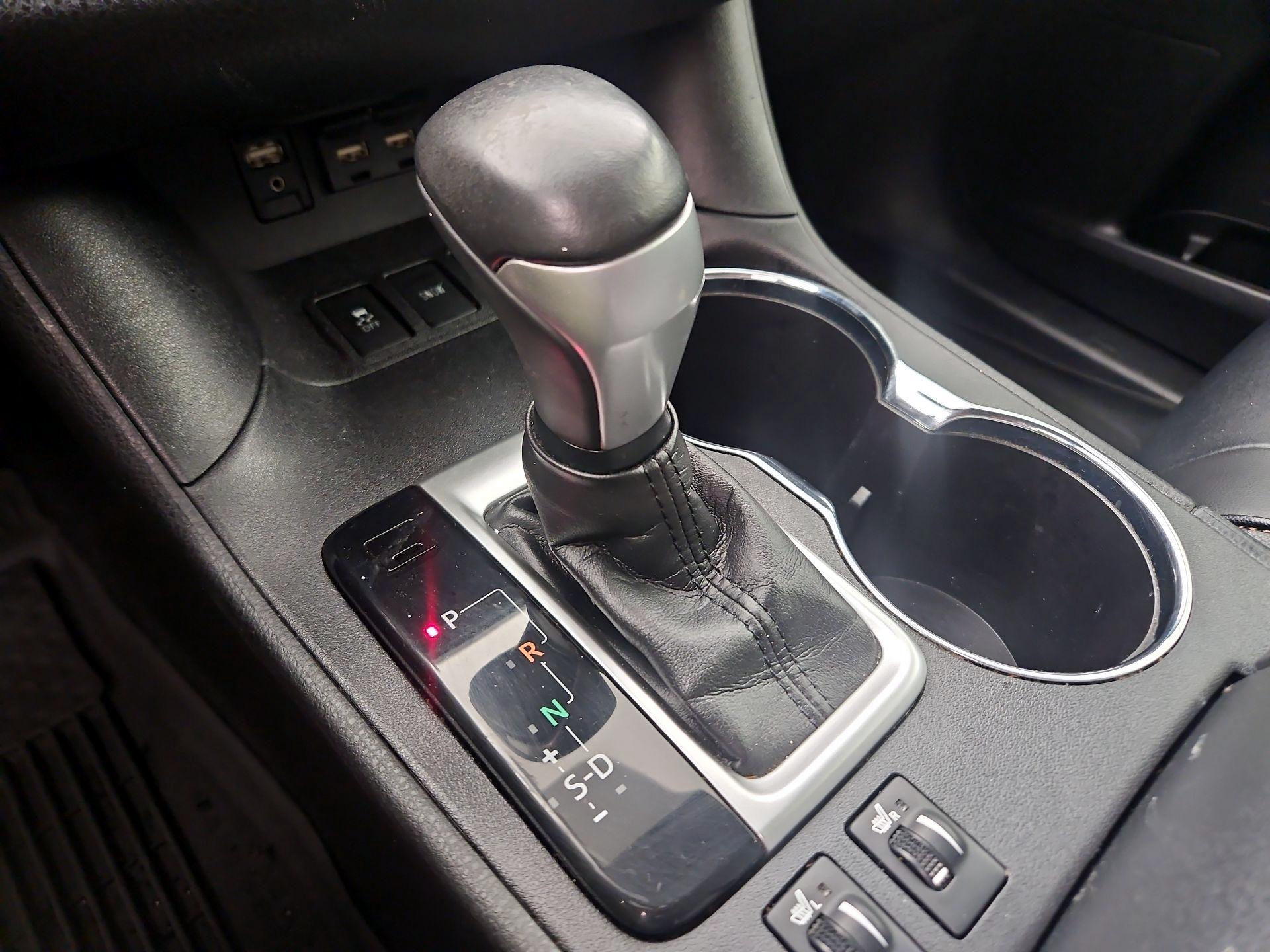 Thumbnail: 2019 Toyota Highlander - 17
