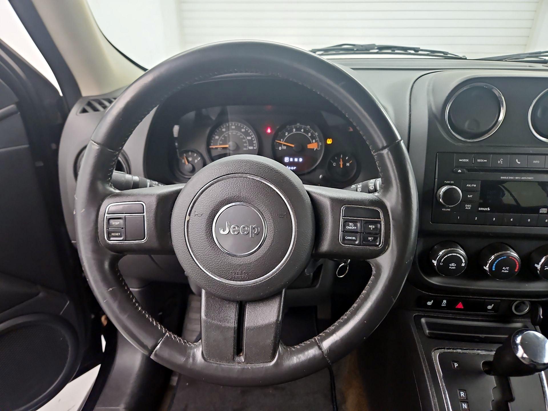 Thumbnail: 2016 Jeep Patriot - 10