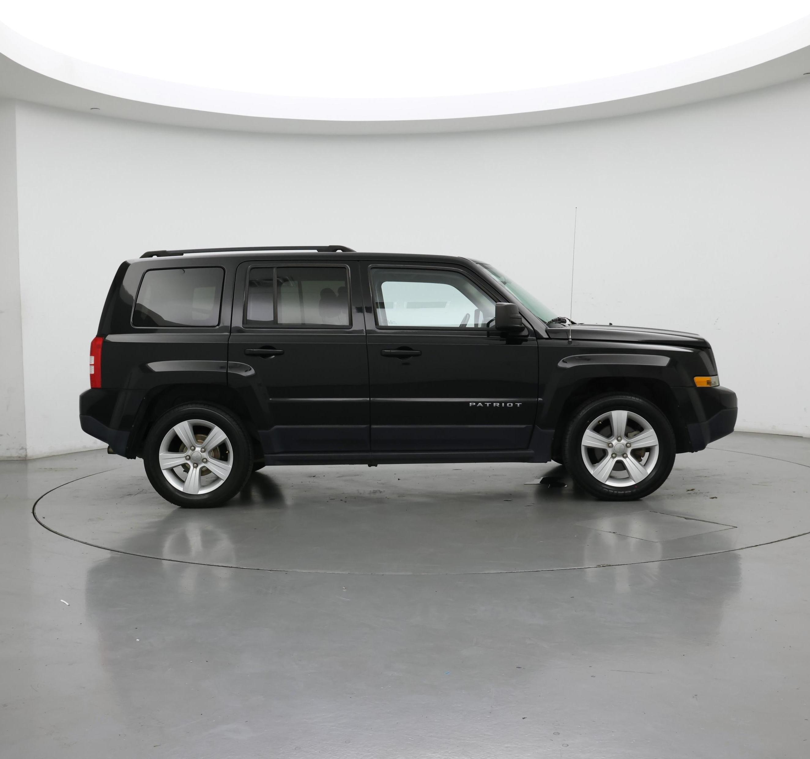 Thumbnail: 2016 Jeep Patriot - 7