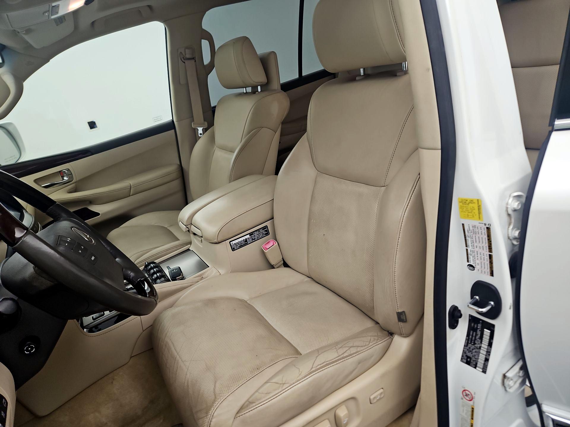 Thumbnail: 2014 Lexus LX - 11
