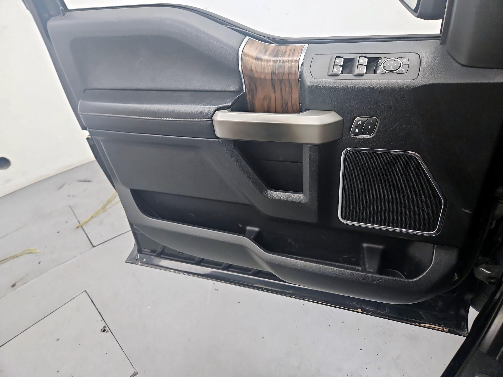 Thumbnail: 2018 Ford F-150 - 12