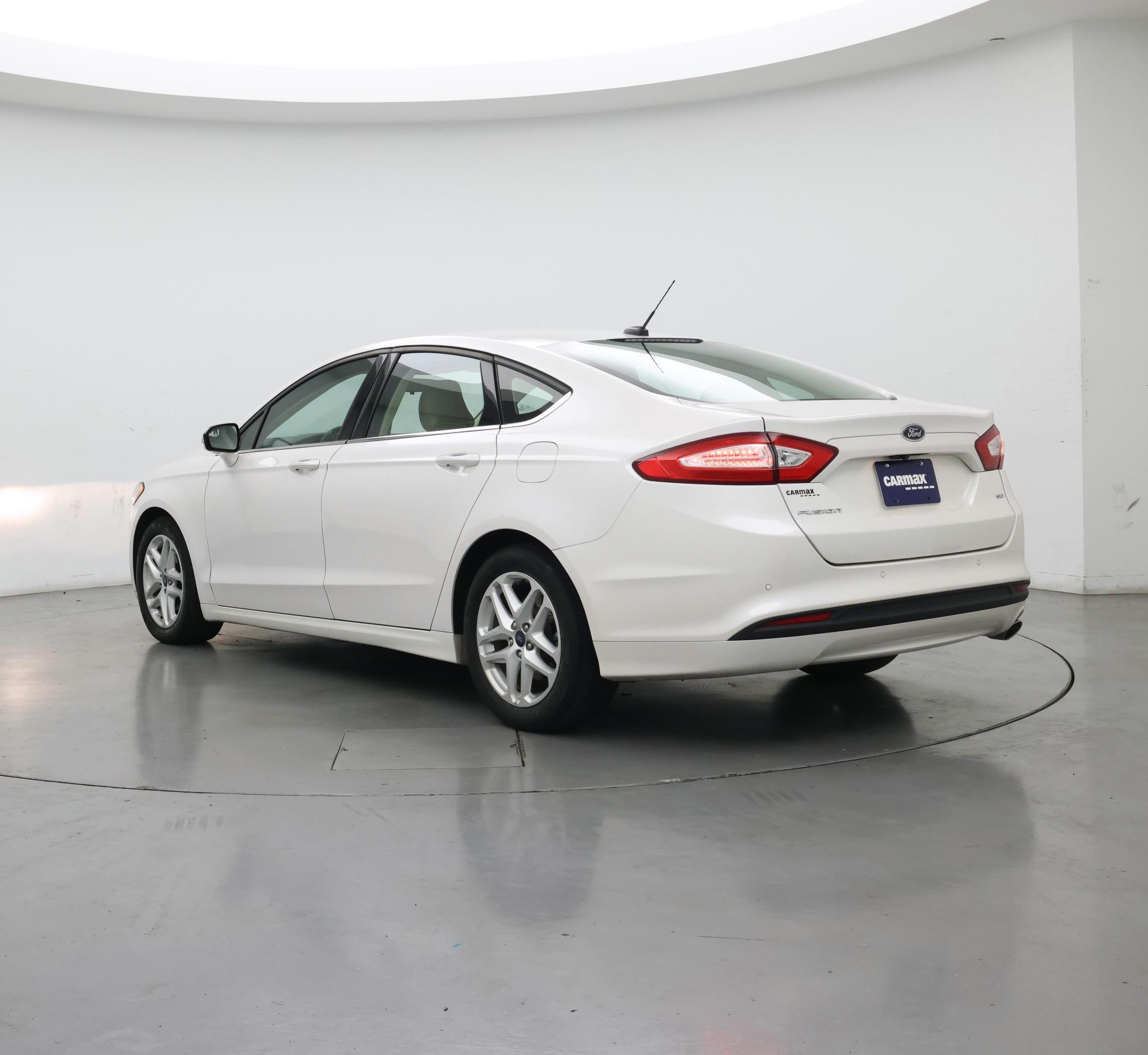 Thumbnail: 2016 Ford Fusion - 2